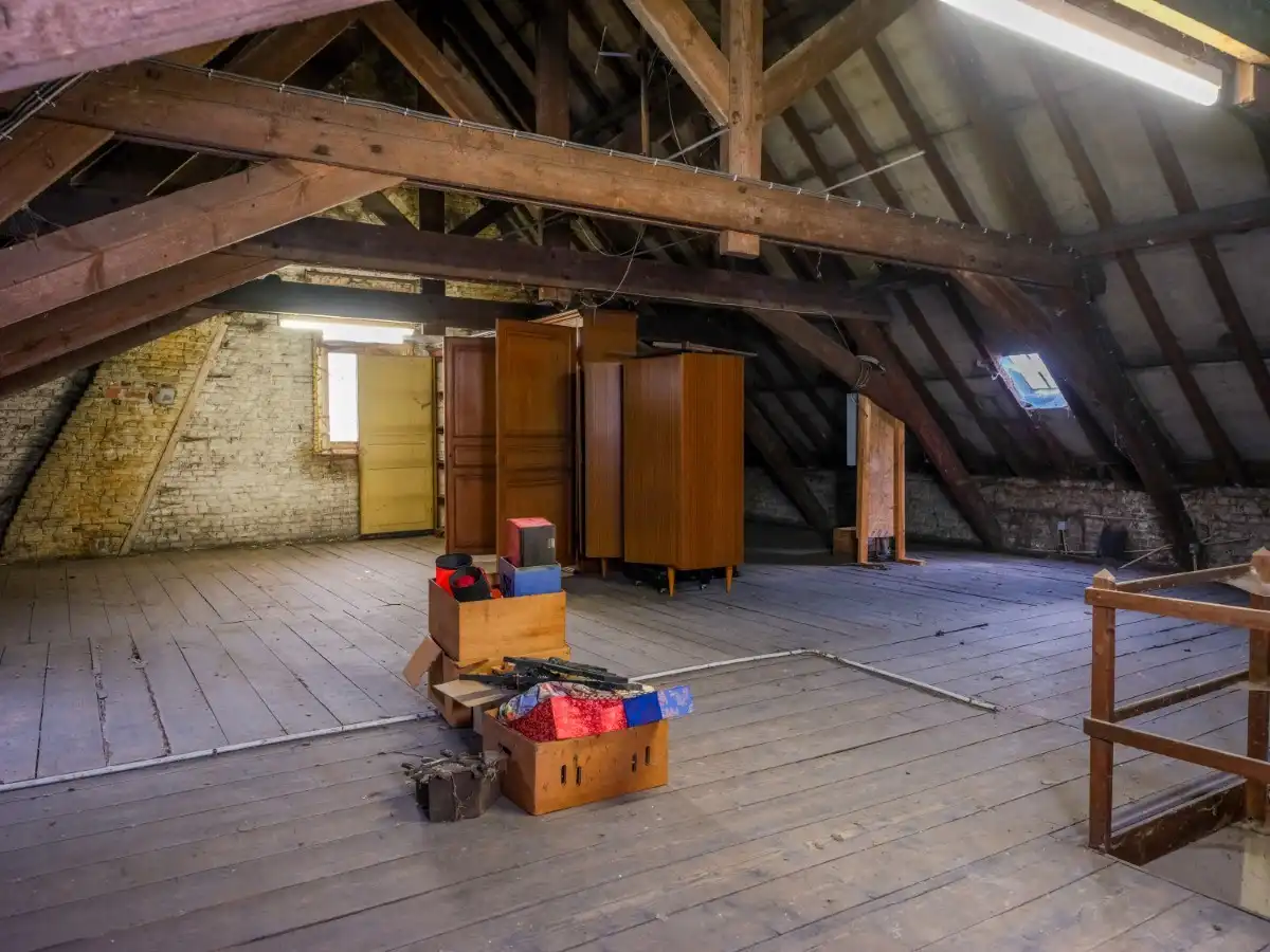 Izegem – Karaktervolle pastoriewoning met diepe tuin en tal van mogelijkheden foto 38