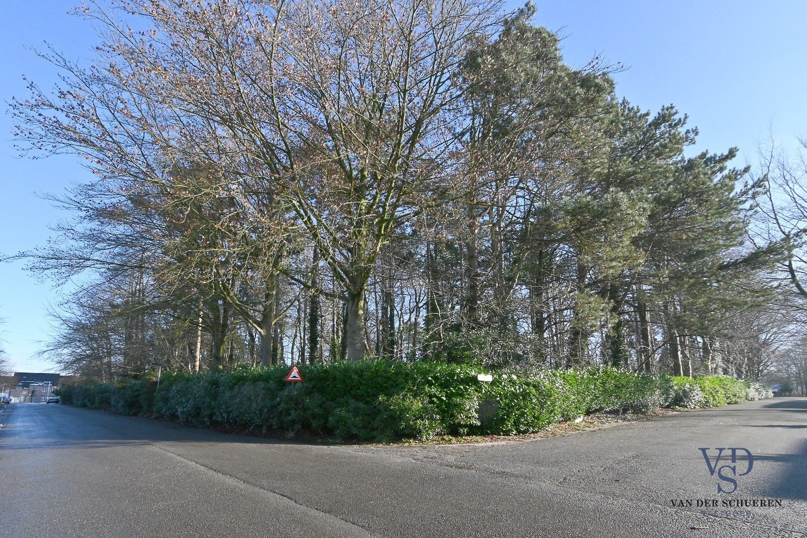 Exclusieve bouwgrond in de Warande (Gavere) foto {{pictureIndex}}