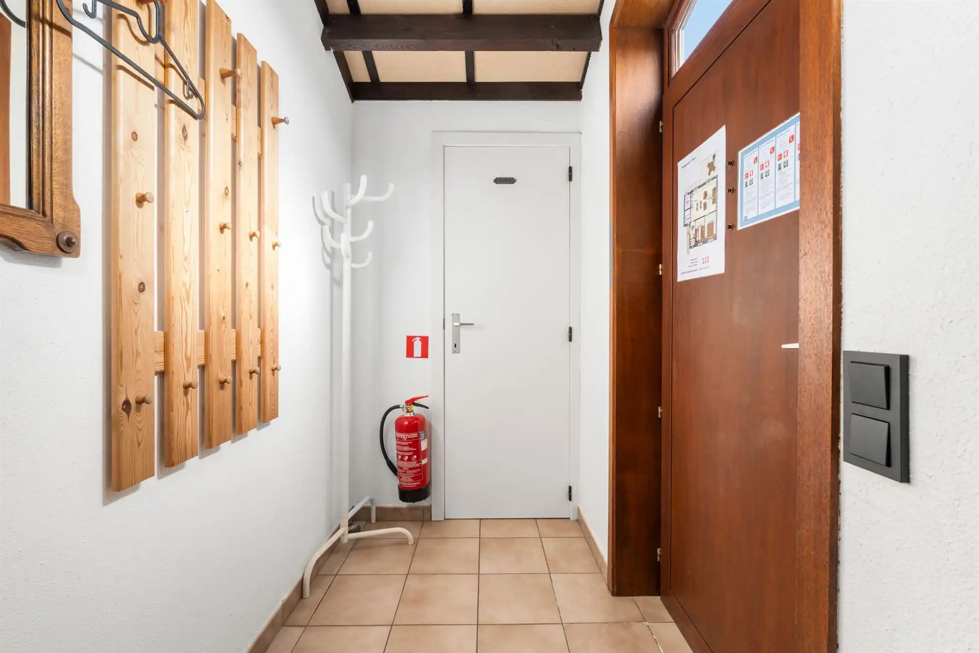 Leuke vakantiewoning met parking in park! foto 14