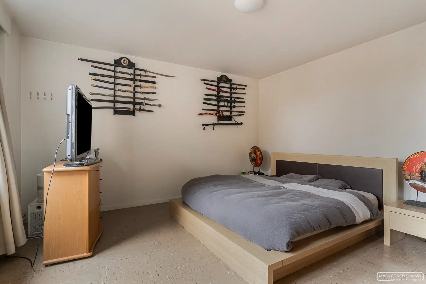 Te koop handelspand op top locatie met bovenliggend ruim appartement foto 21