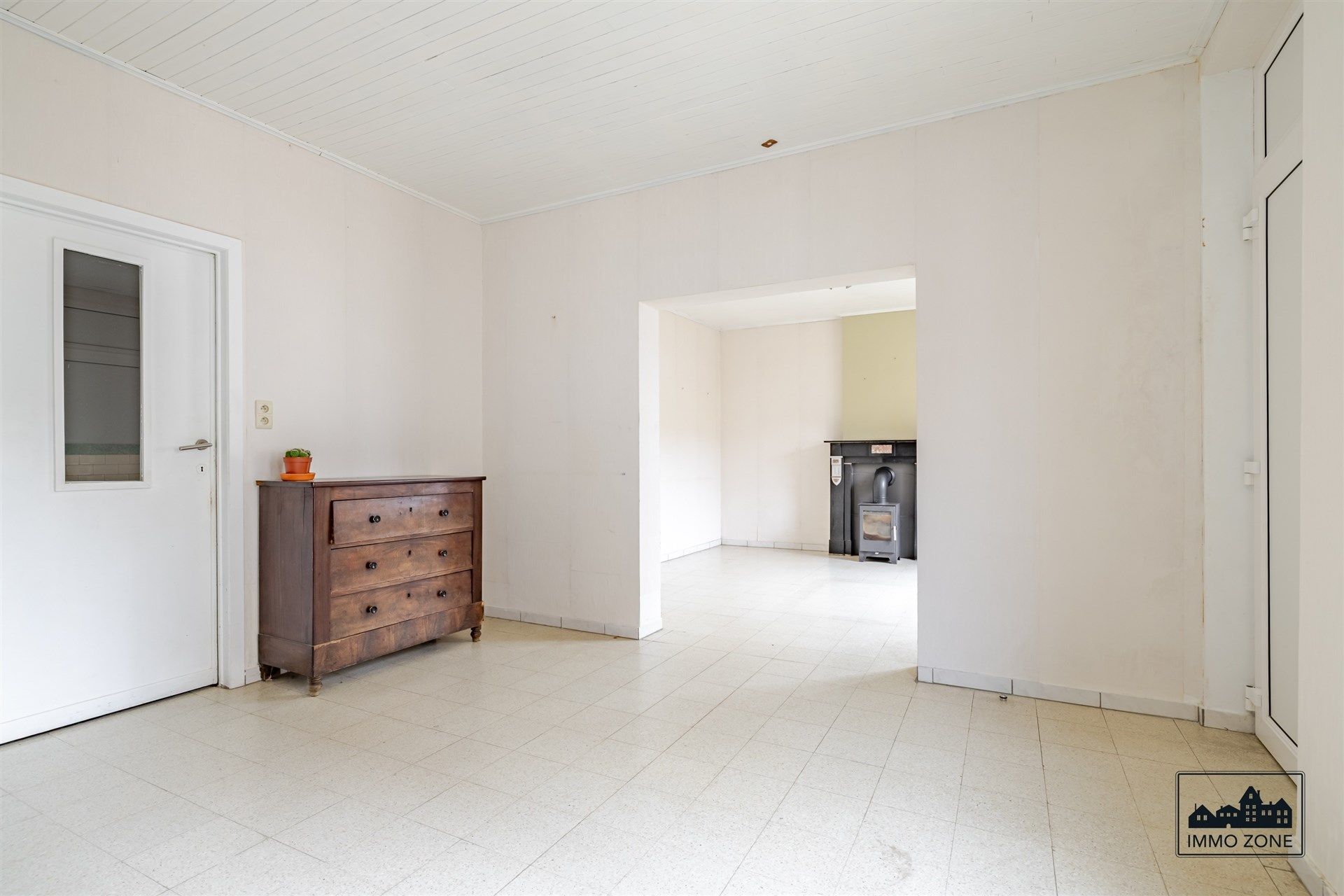 Op te frissen woning met veel potentieel foto 2