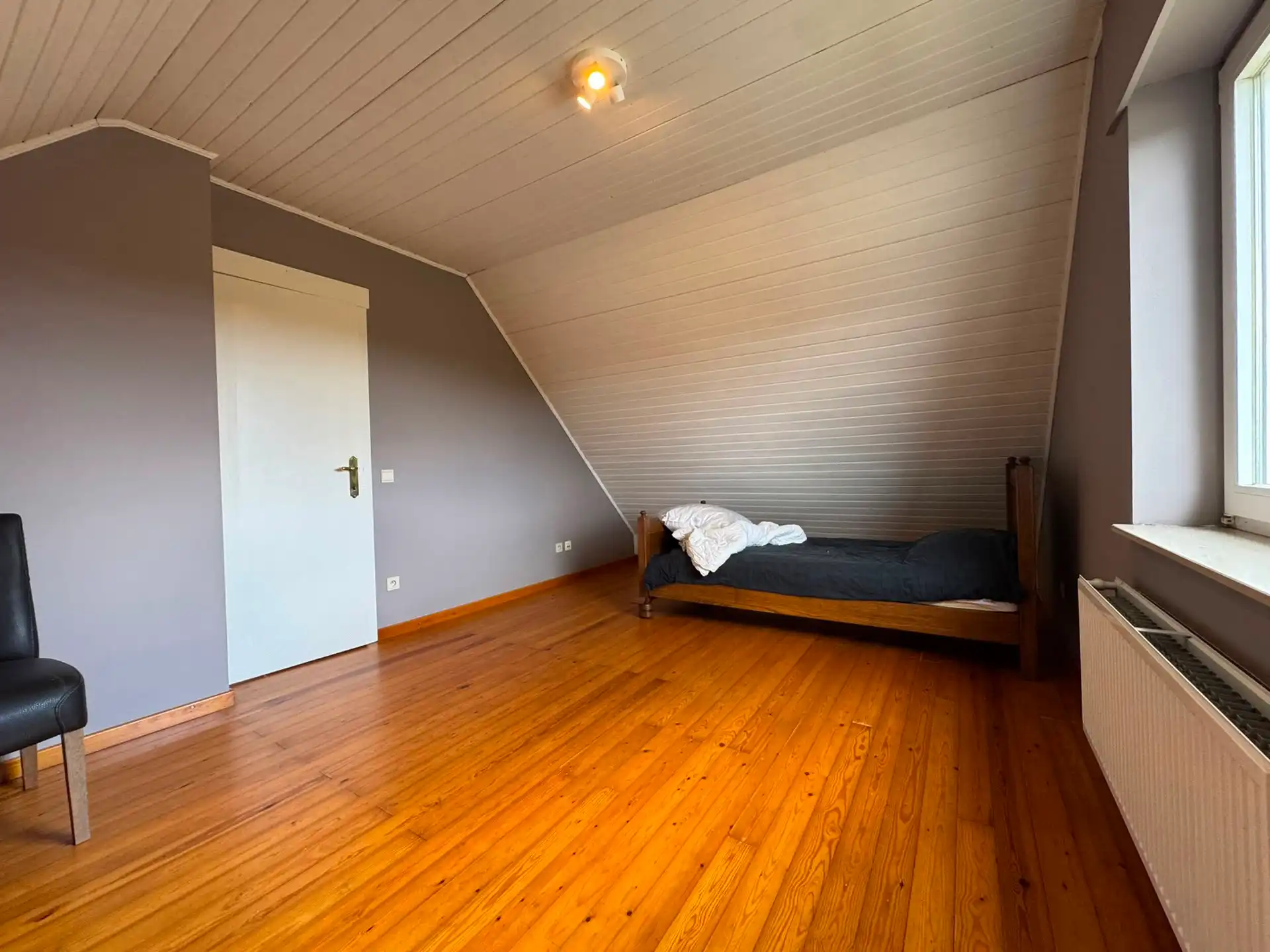 Rustig gelegen 2 slpk woning met ruime tuin foto 12