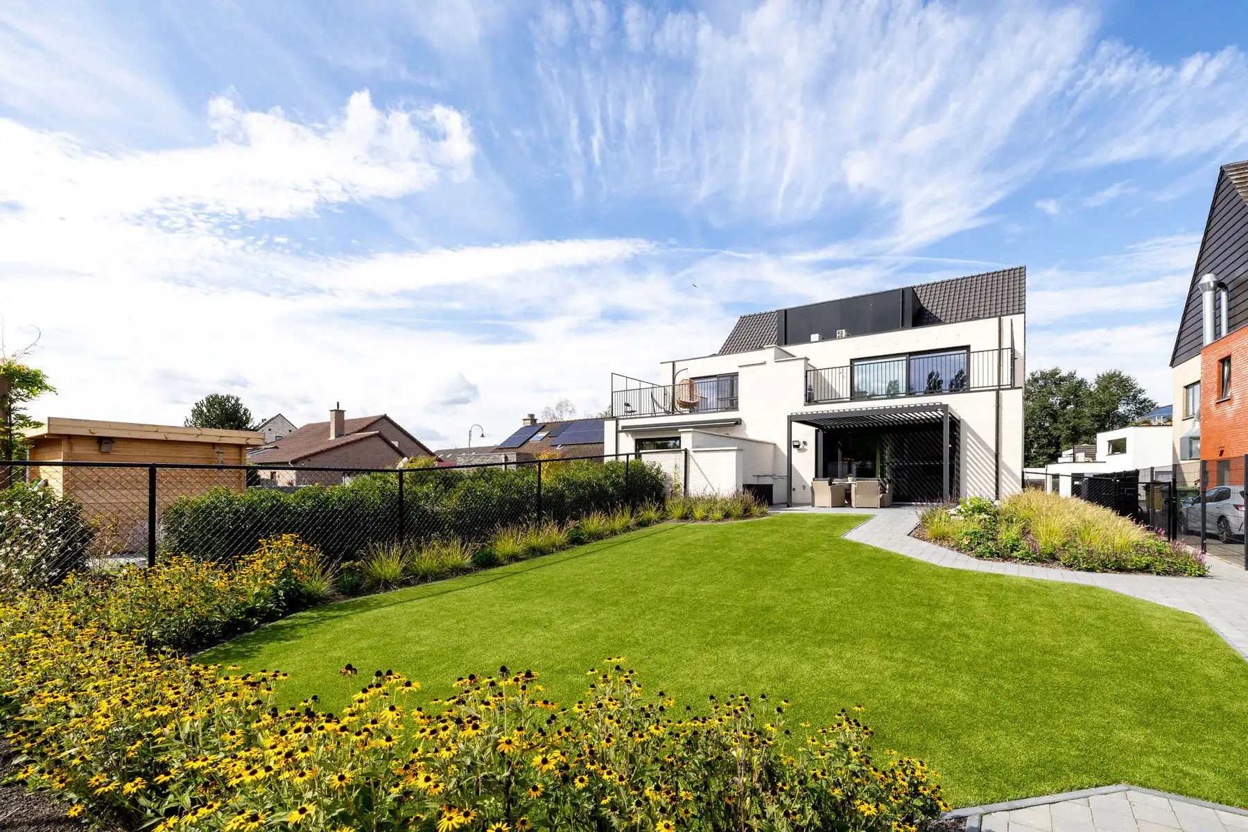 Gelijkvloers appartement (2025) met 2 slpks, tuin en staanplaats foto {{pictureIndex}}