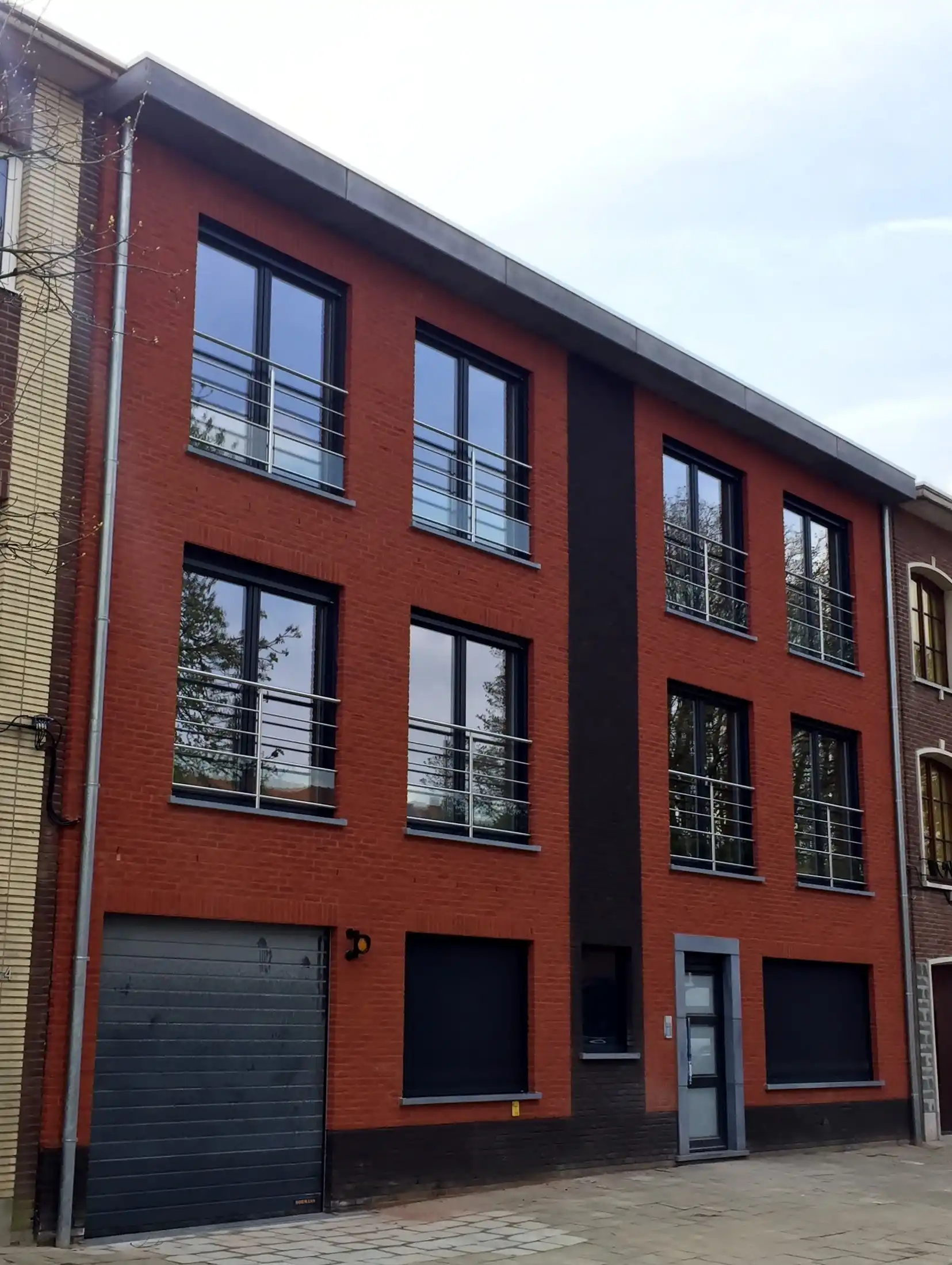 Recent appartement met zuid-terras en lift foto {{pictureIndex}}