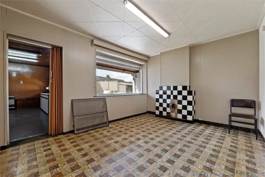2 TE RENOVEREN WONINGEN+ 16 GARAGES OP EEN PERCEEL VAN 9A87 foto 10