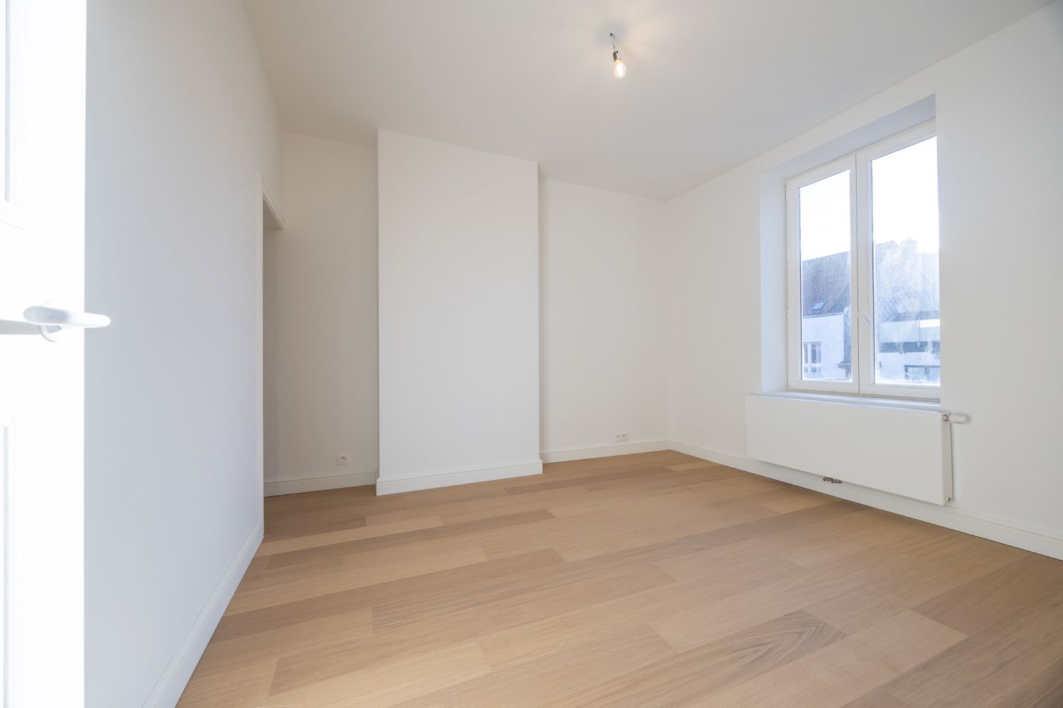 Gerenoveerd herenhuis met 5 slaapkamers foto 30