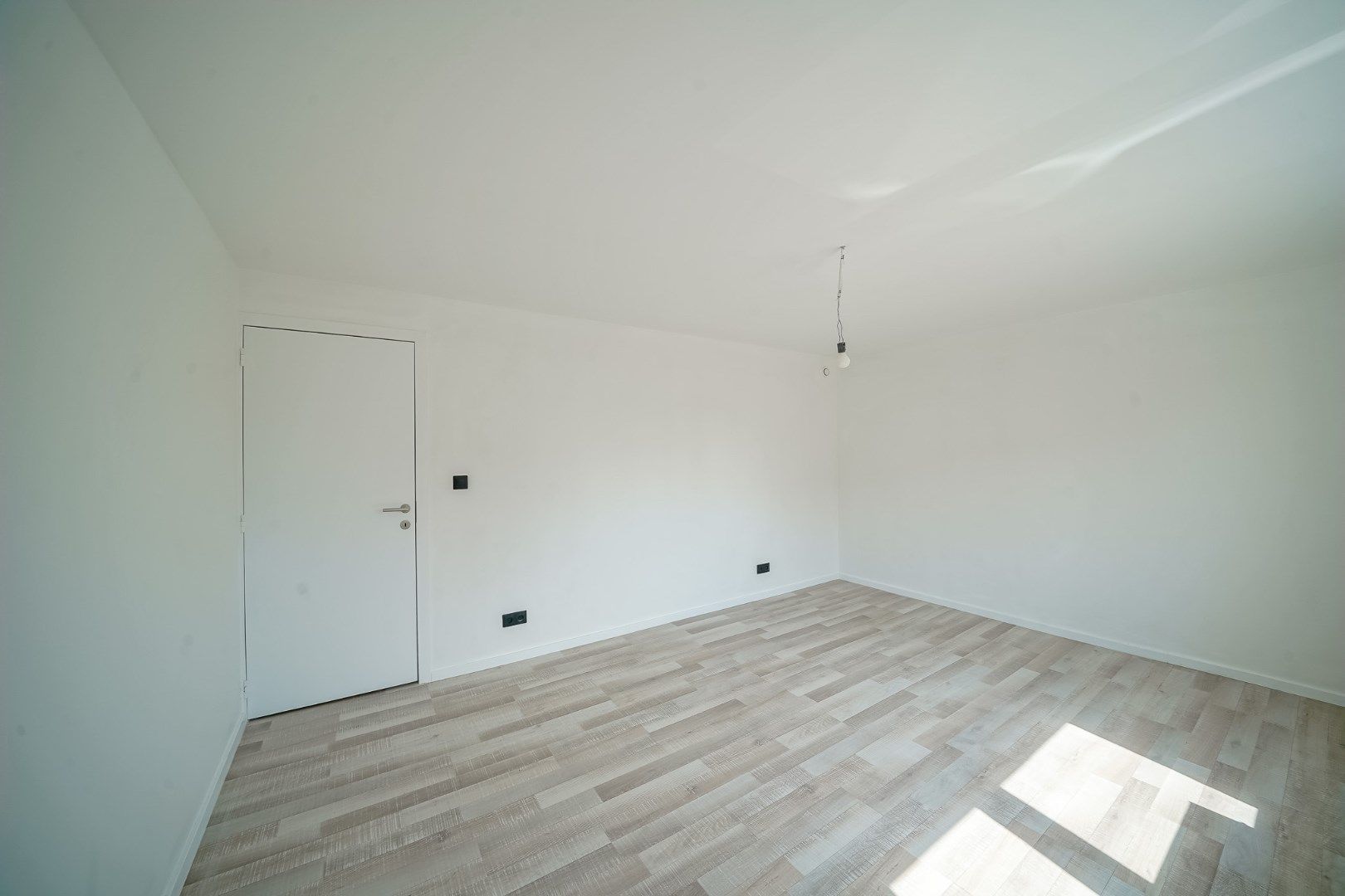 Gerenoveerde woning op een rustige locatie te Westkerke foto 9