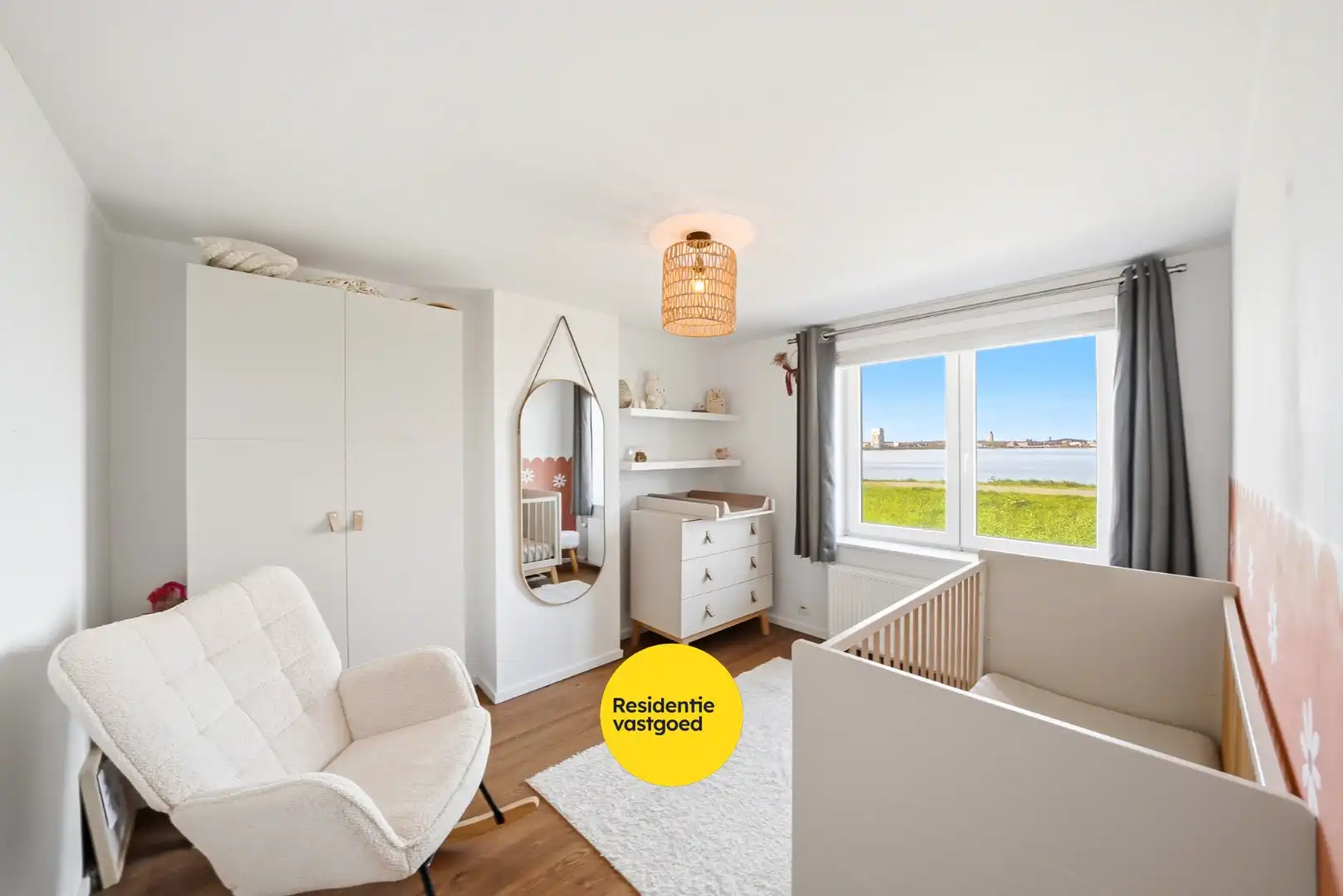 Instapklare woning met 3 slaapkamers en tuin met zicht op de Spuikom foto 23