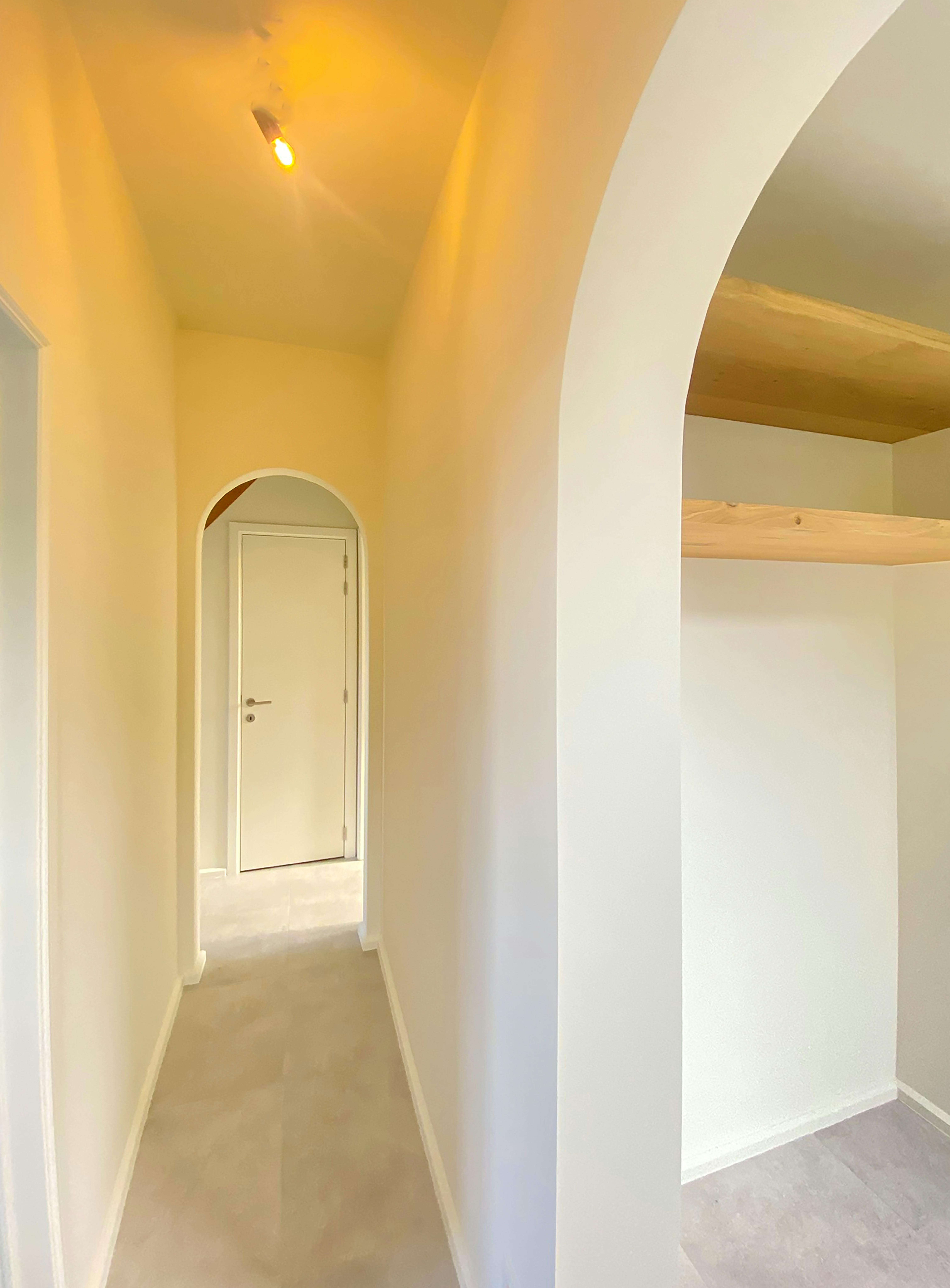 Volledig gerenoveerde halfopen bebouwing te koop te Essen! foto 13