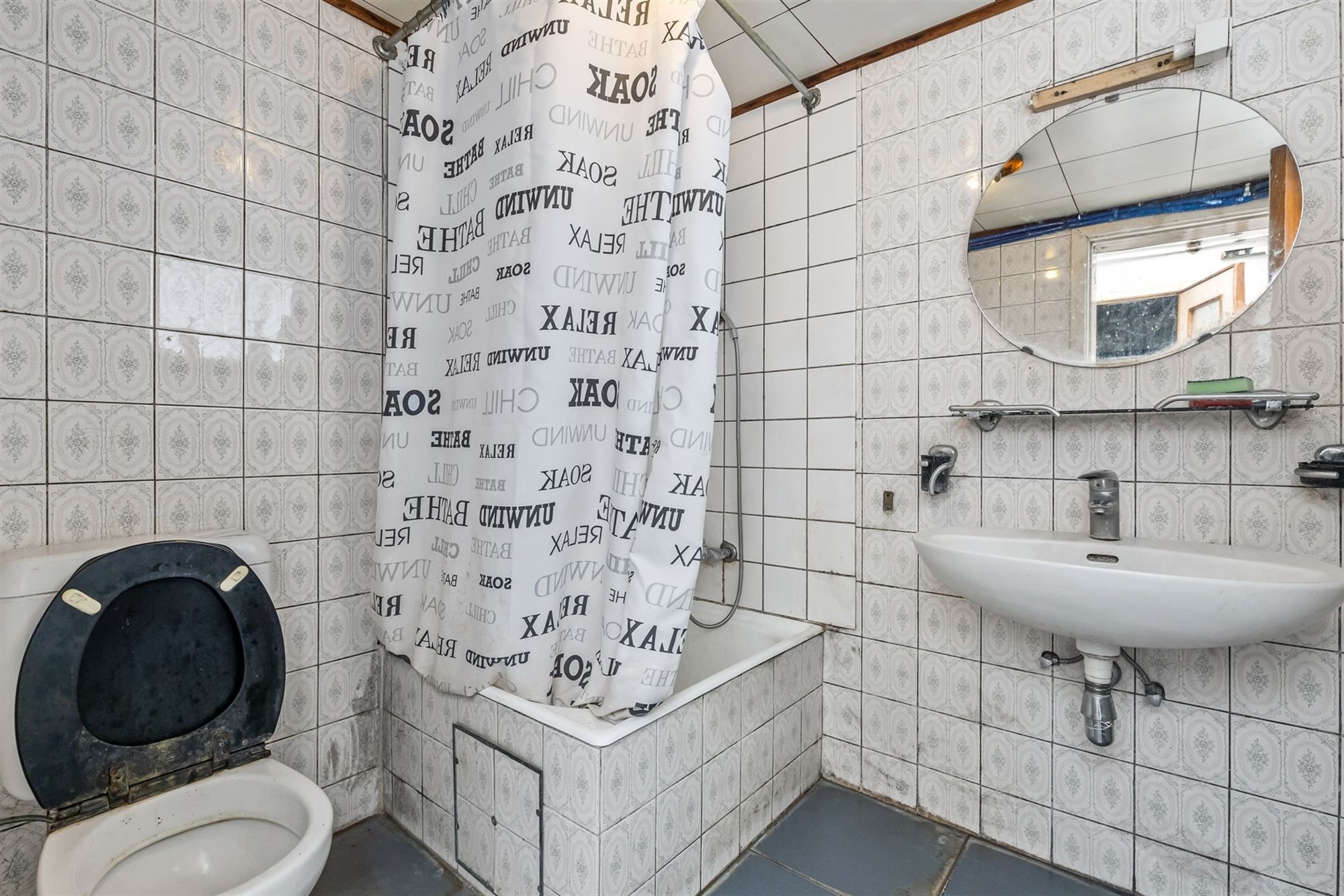 TE RENOVEREN WONING MET TUIN OP CENTRALE LIGGING TE BERINGEN foto 9