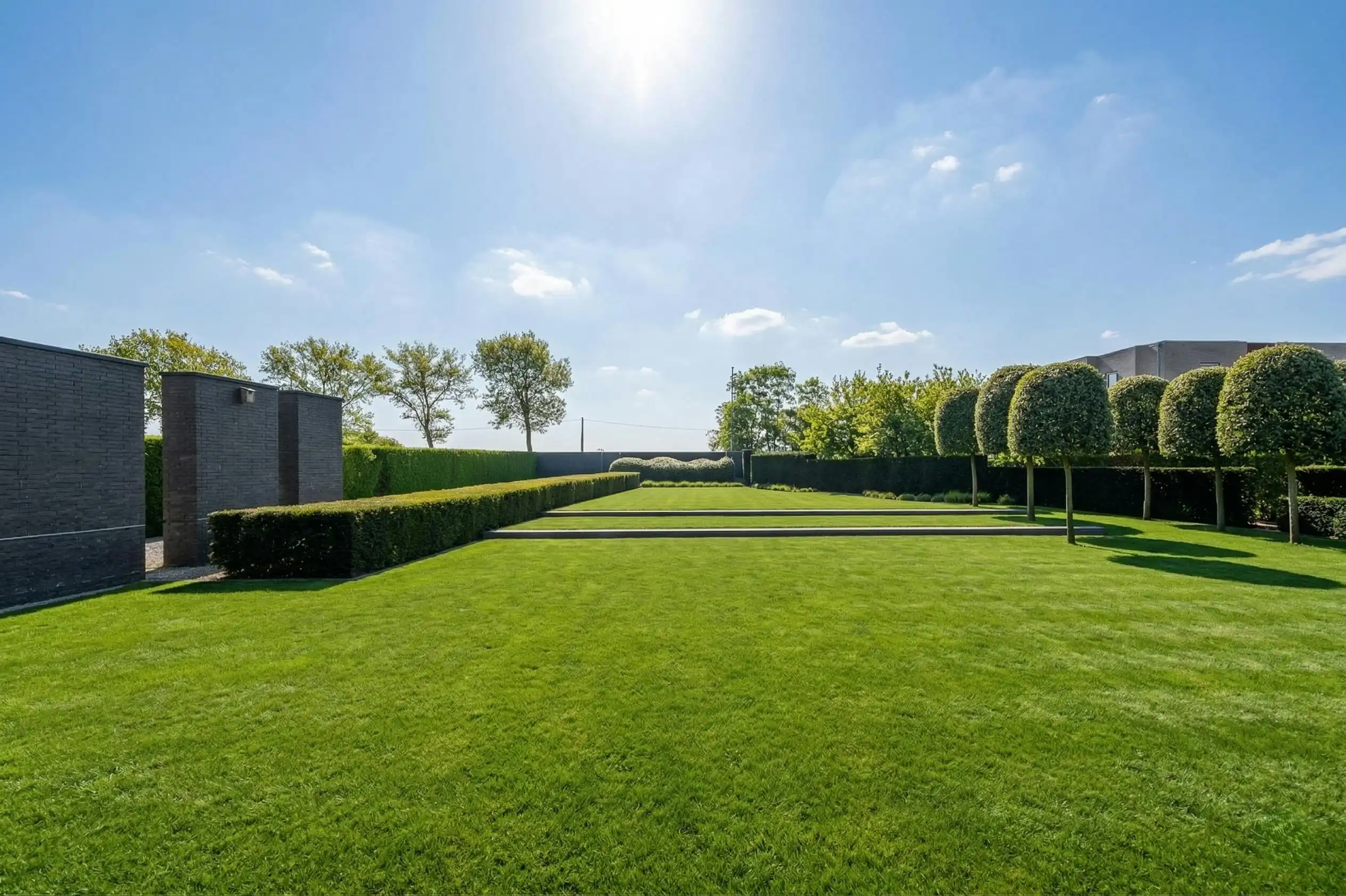 Exclusieve villa op prachtig perceel grond te koop te Leffinge! foto 3