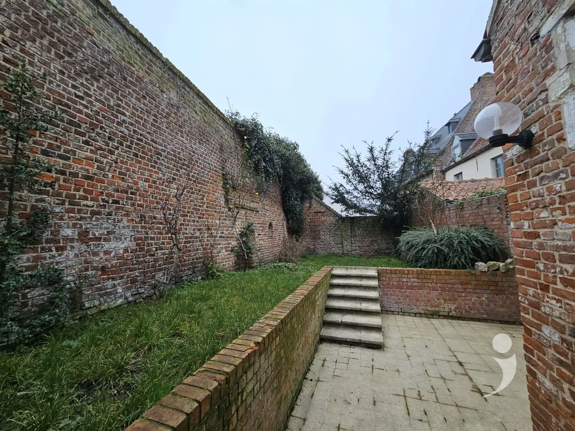 Gerenoveerd huis met historisch karakter foto 8