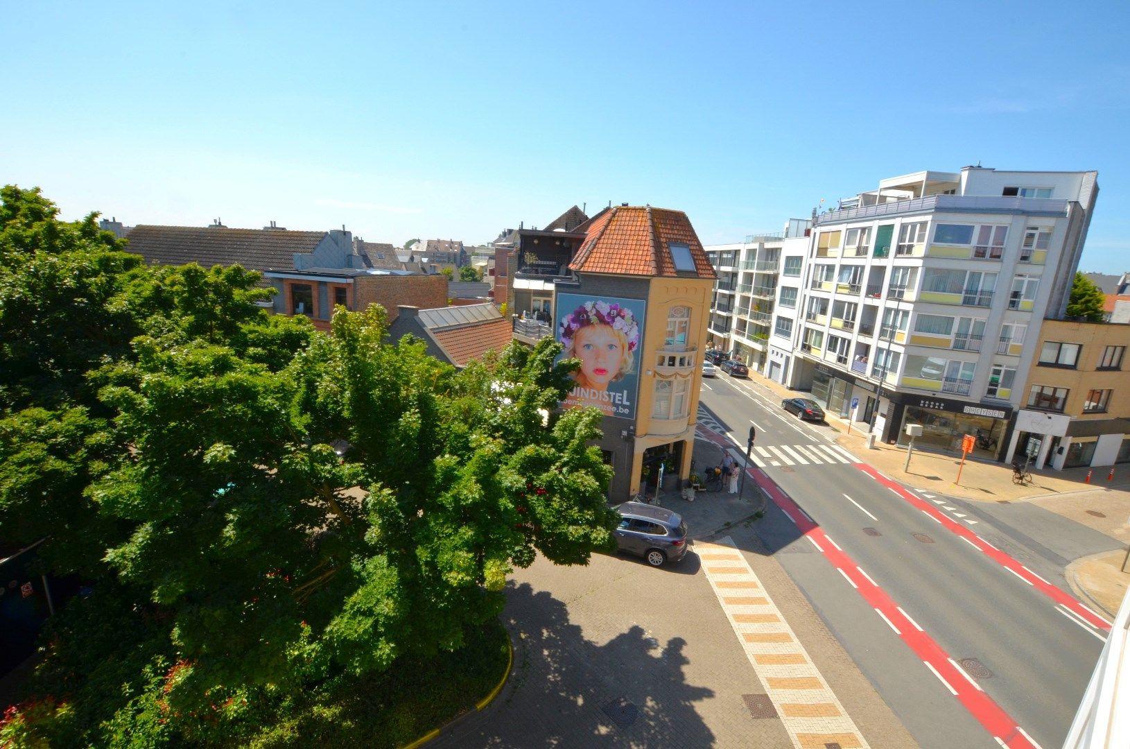 Lichtrijk volledig gerenoveerd hoekappartement  foto 12