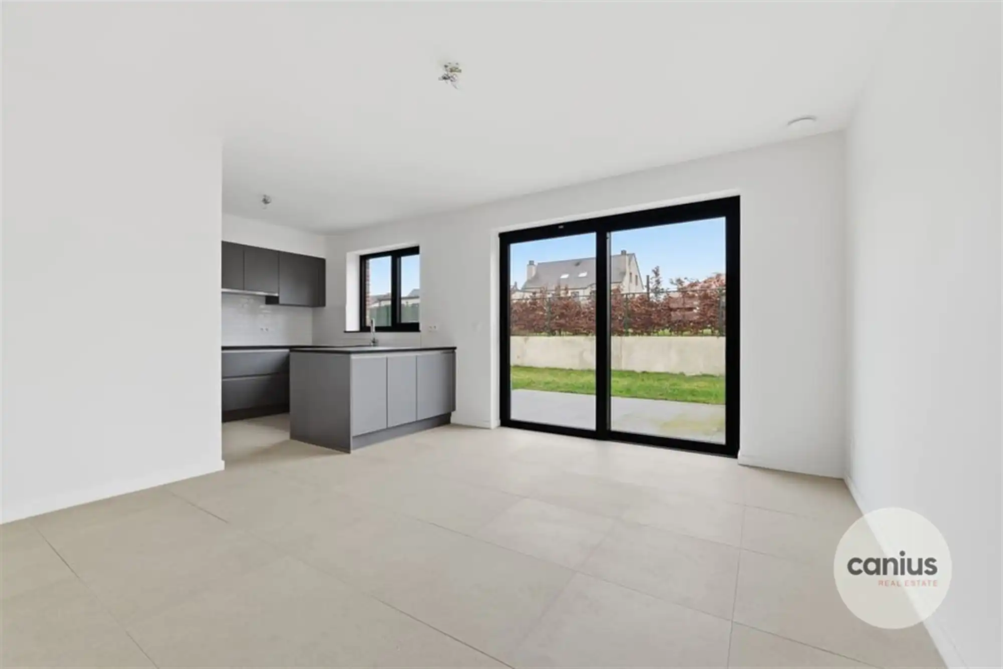 LANDELIJKE WONING MET 3 SLKS EN CARPORT foto 5