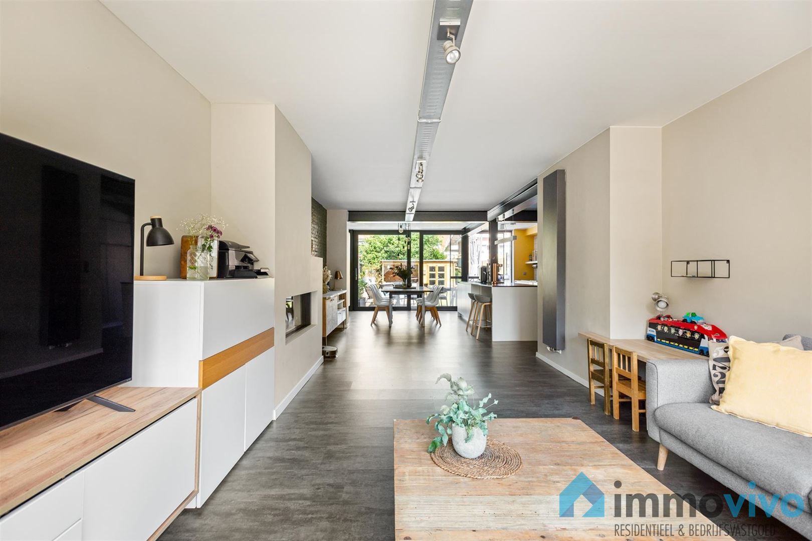 Gerenoveerde woning met zwembad op toplocatie aan Hof Ter Linden foto 16