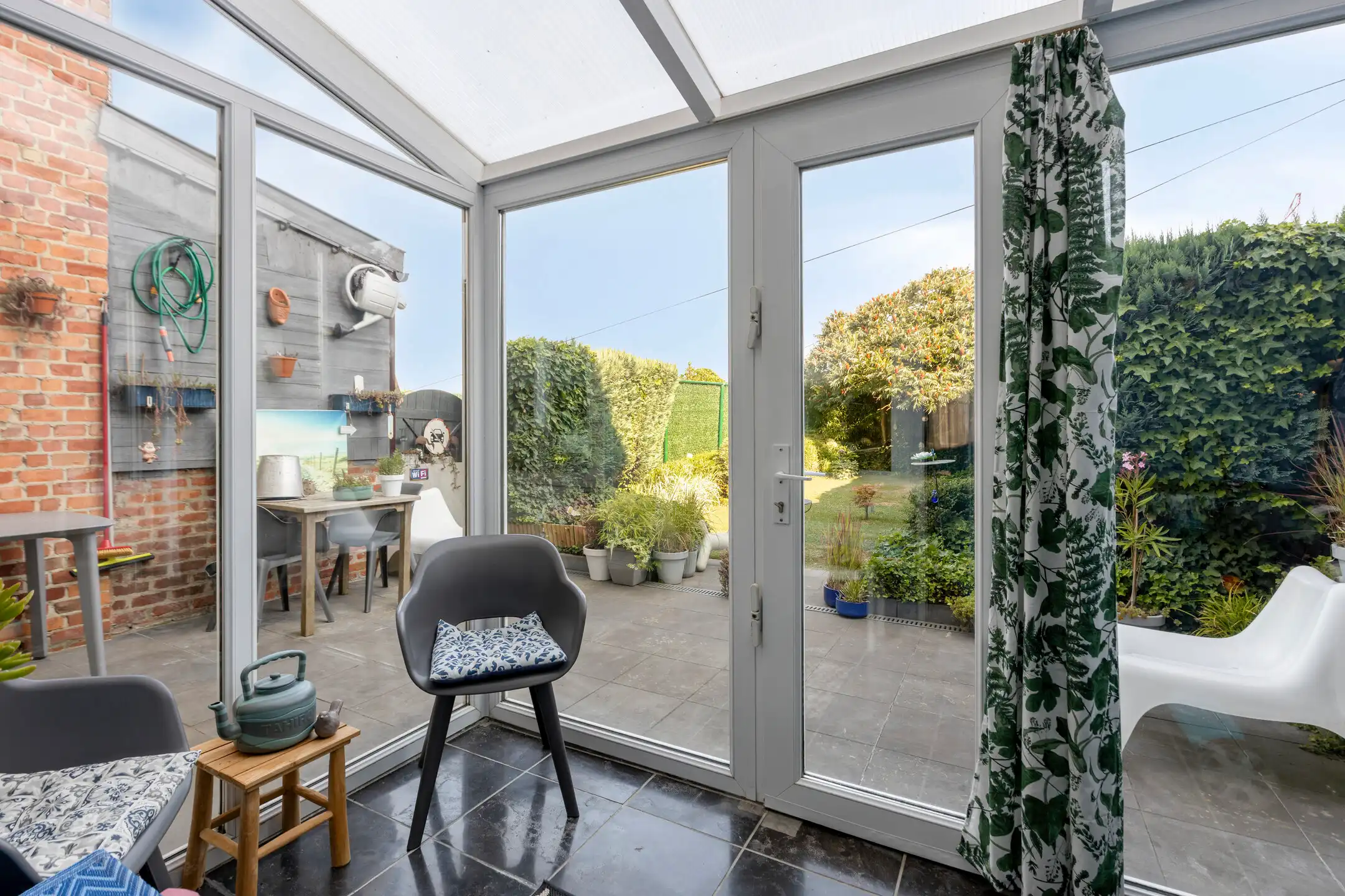 Woning met 3 slaapkamers in een residentiële wijk foto 9