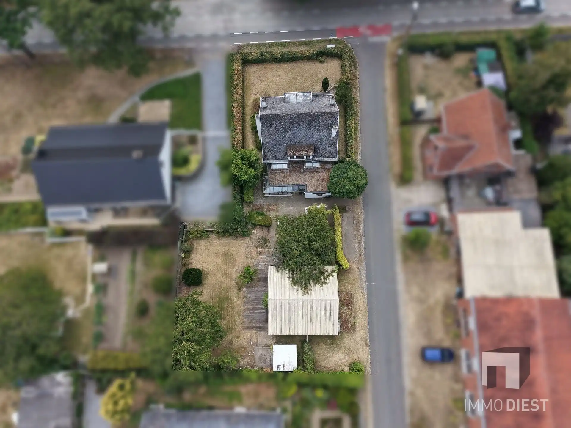 Te koop: Te renoveren vrijstaande woning met 3 slaapkamers en ruime garage  foto 33