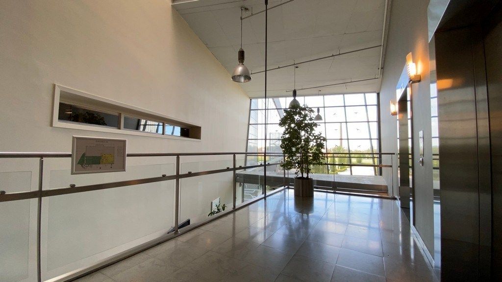 Kantoor met terras te huur nabij R8 in Kortrijk foto 11