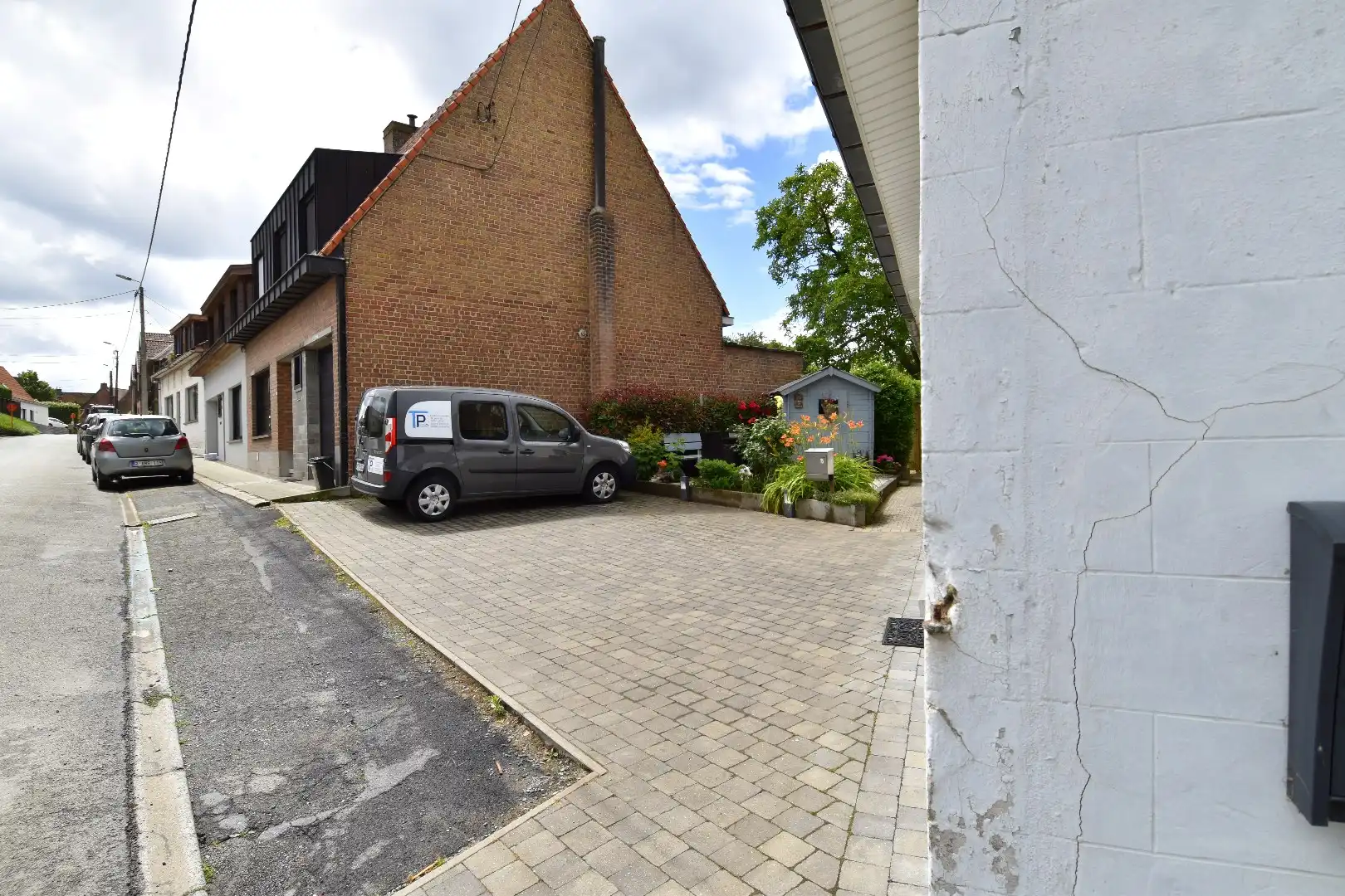 Knusse woning met 2 slaapkamers, zonnig terras en parkeerplaats te koop nabij het centrum van Bellegem foto 15
