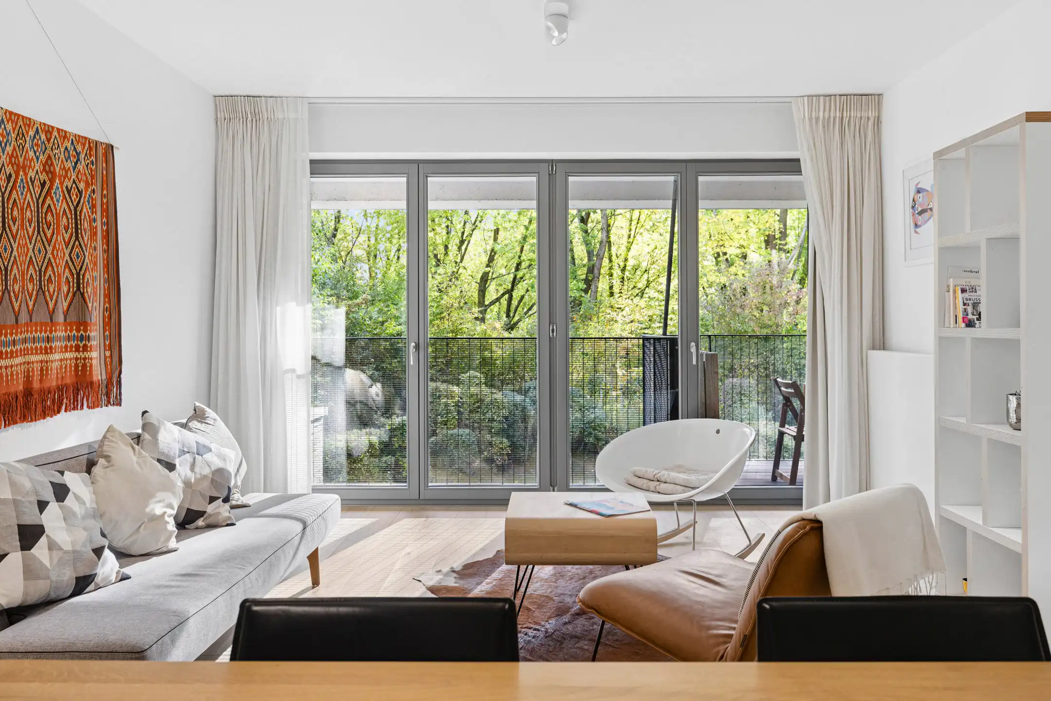 ELSENE, appartement met 1 kamer, terras en groen uitzicht foto {{pictureIndex}}