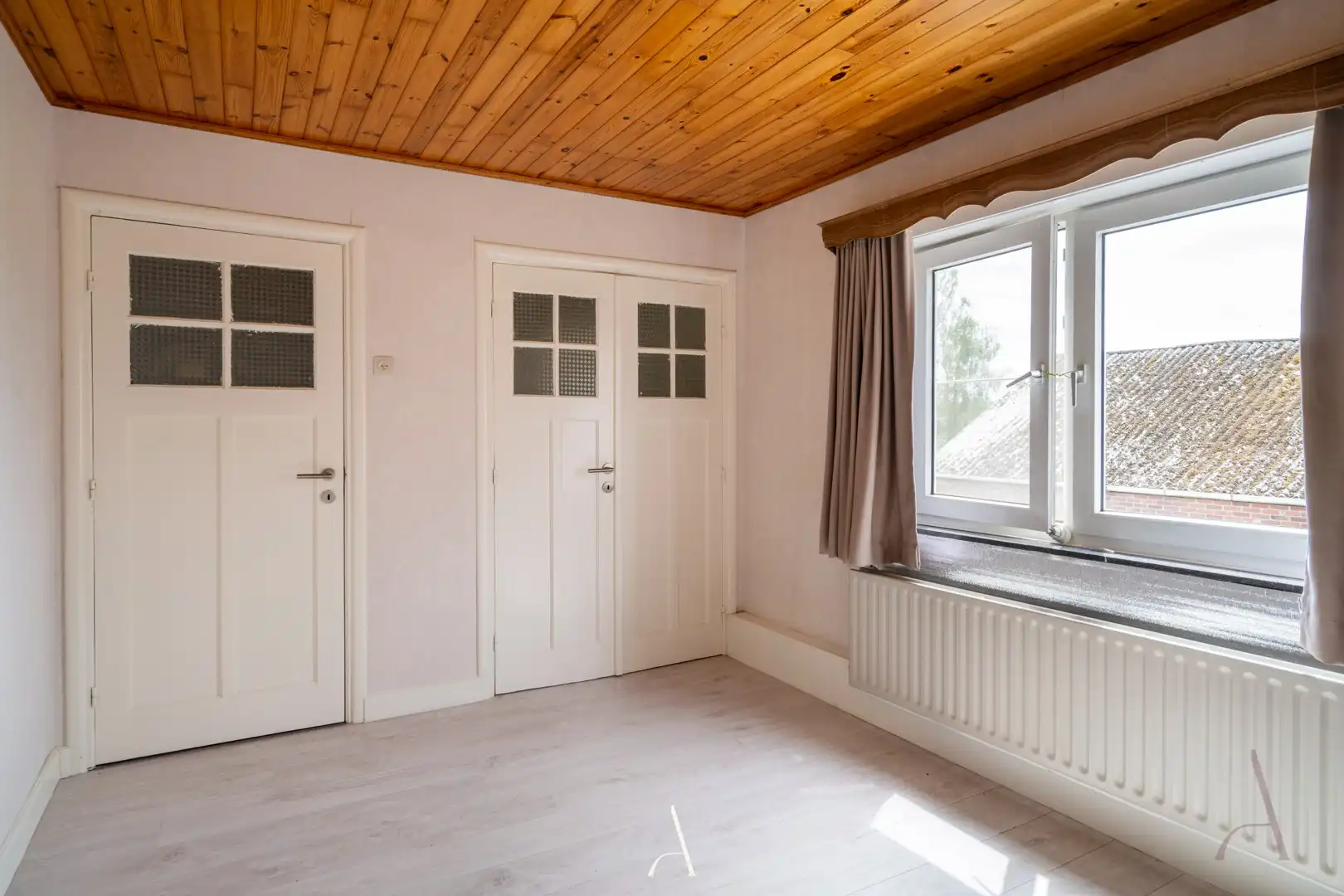 Karaktervolle hoeve-eigendom met drie afzonderlijke gebouwen op ca. 2.323 m² in landelijke omgeving van Kinrooi foto 16