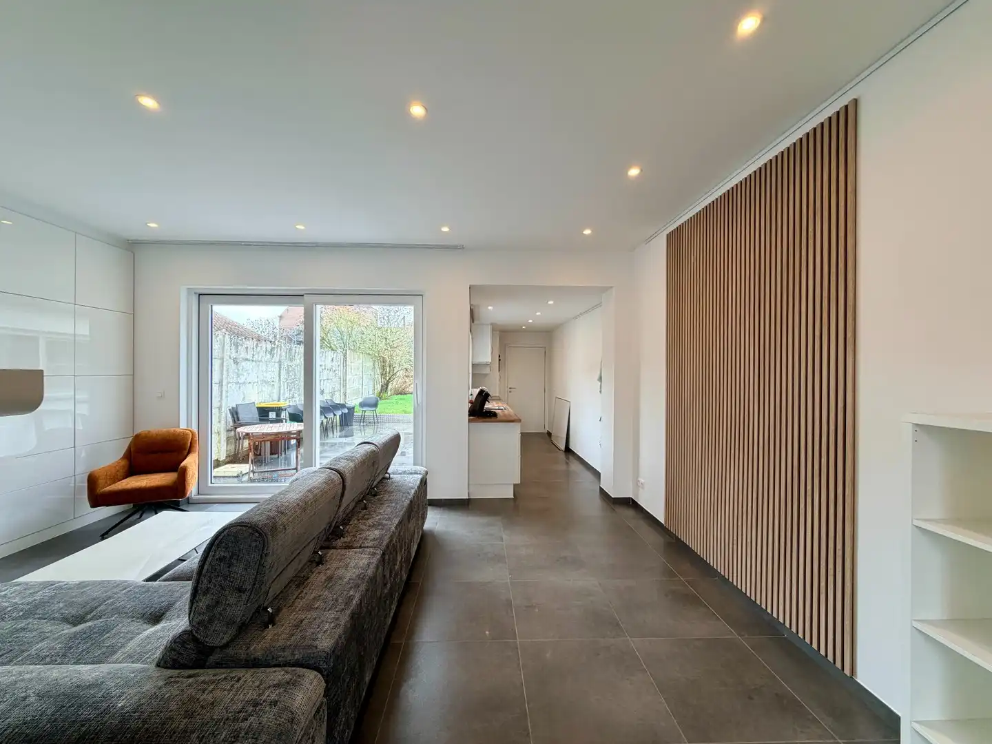 Instapklare woning met 2-3 slaapkamers te Tielt (Meulebeke)! foto 4