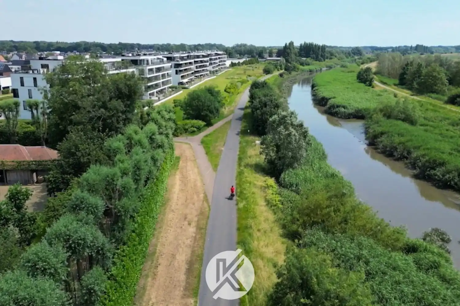 Verzorgde gezinswoning op een gegeerde locatie foto 28