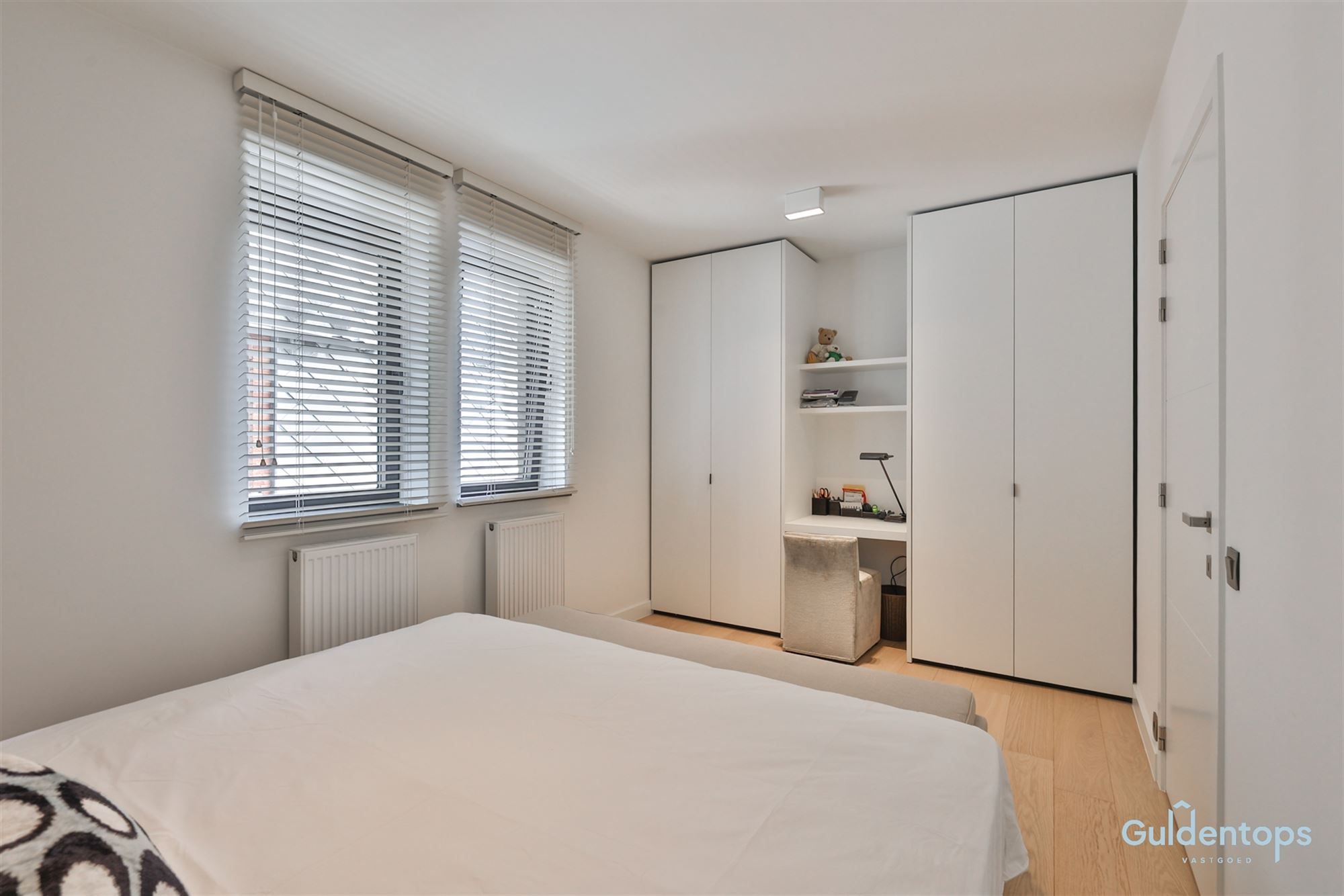 Knap ruim luxueus appartement op absolute toplocatie foto 33