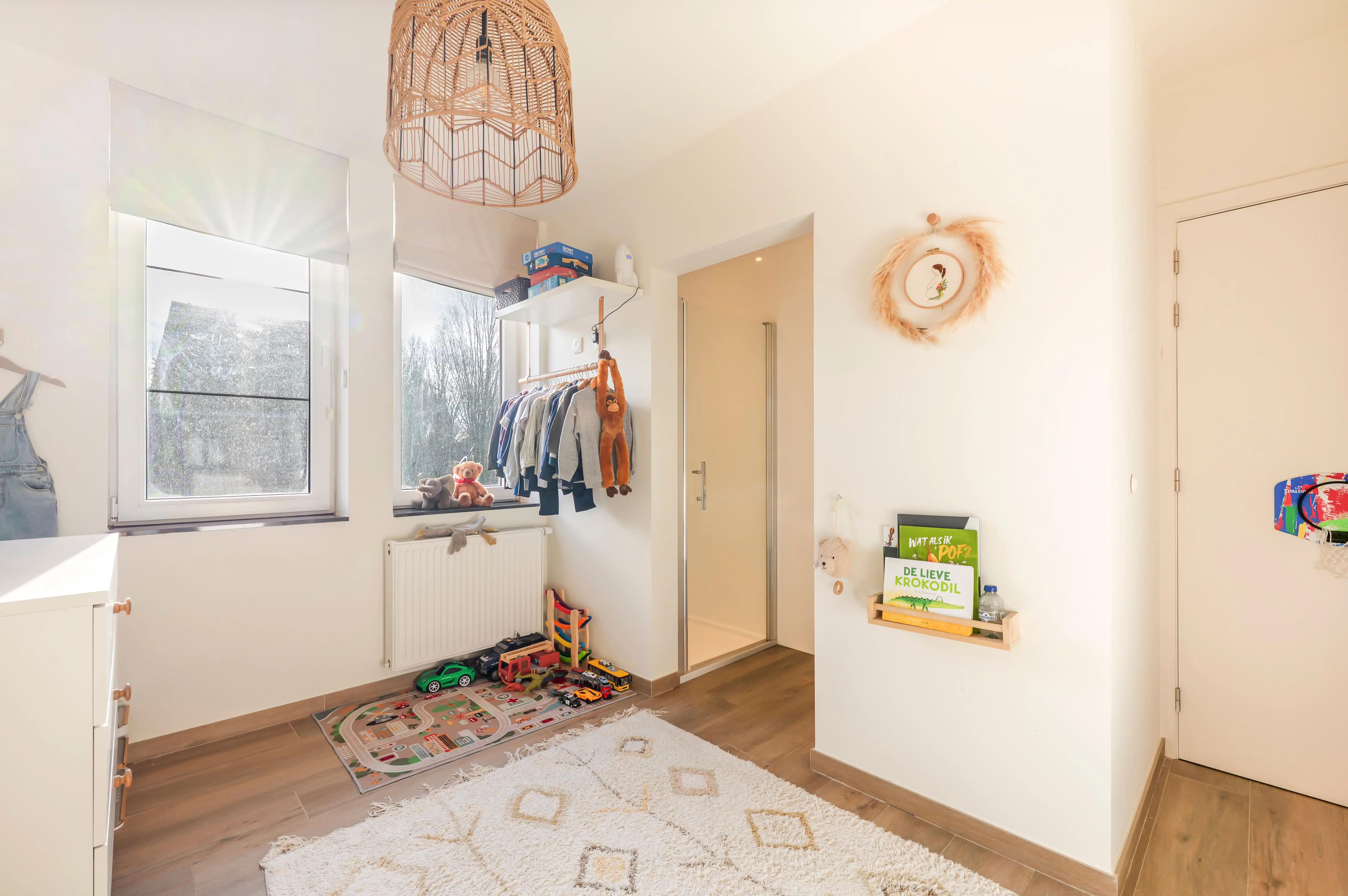 Moderne gezinswoning met gezellige stadstuin op de Lage Kaart te Brasschaat! foto 14