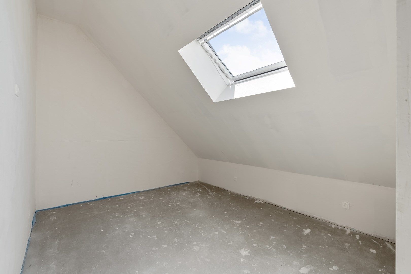 Exclusieve halfvrijstaande woning te koop na transformatie van bestaande hoeve naar 2 casco+ BEN-woningen!  foto 18