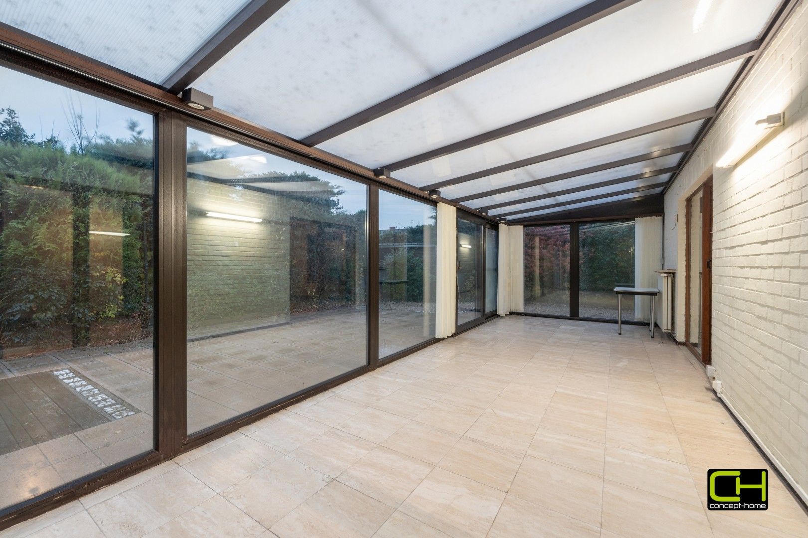 Bungalow woning met twee slaapkamers + bureaukamer te koop in Lievegem foto 7