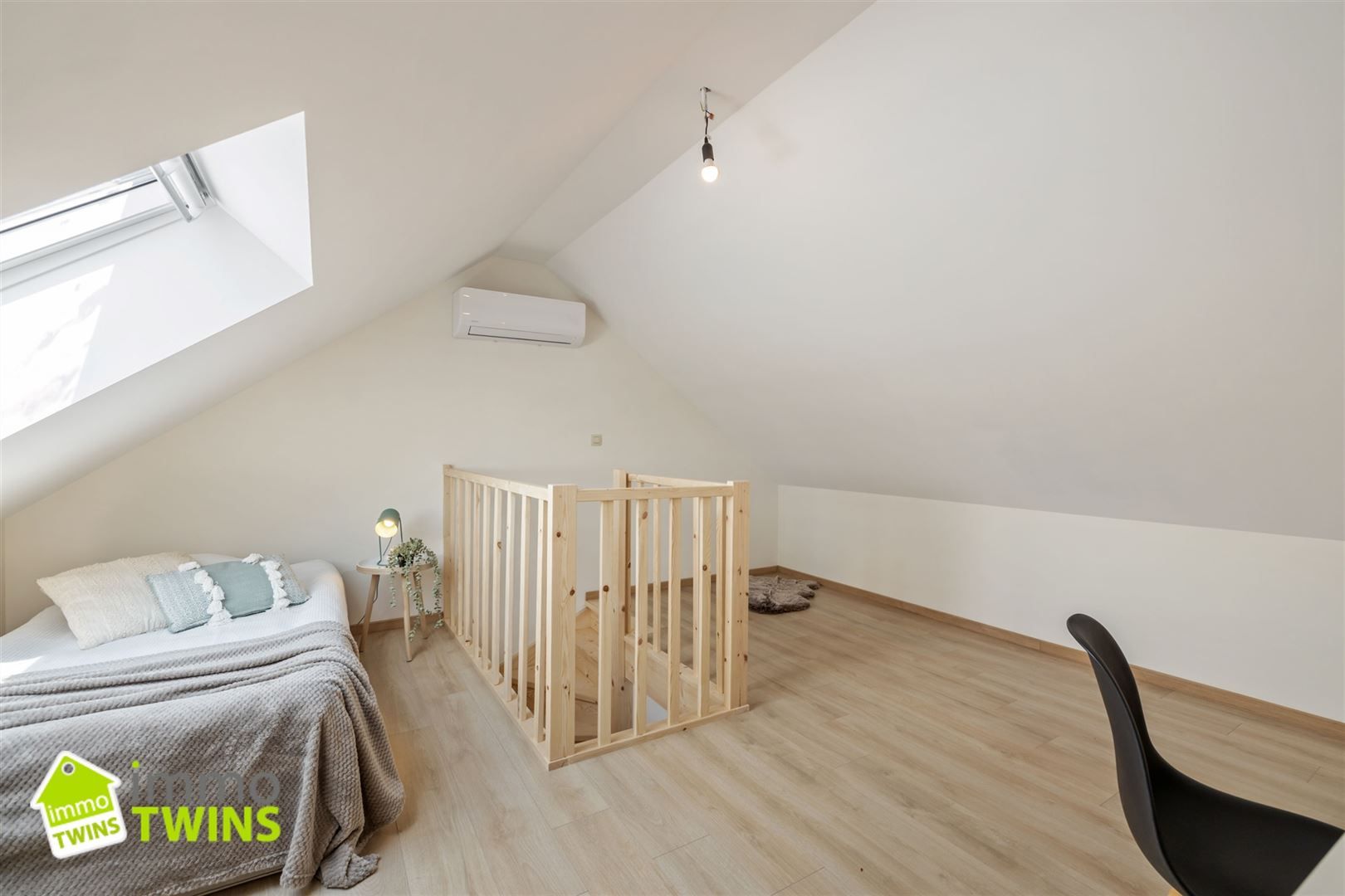 Volledig gerenoveerde woning in het hart van Kemzeke foto 17