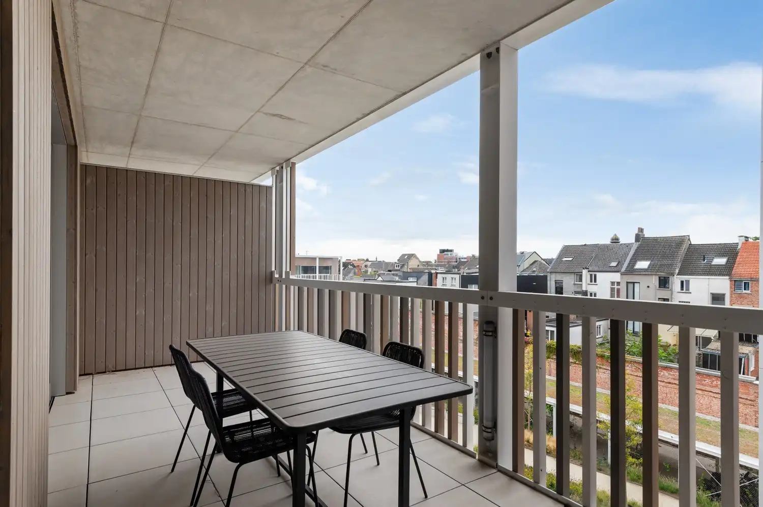 Twee slaapkamer appartement met ruim overdekt terras in De Lesselier foto 11