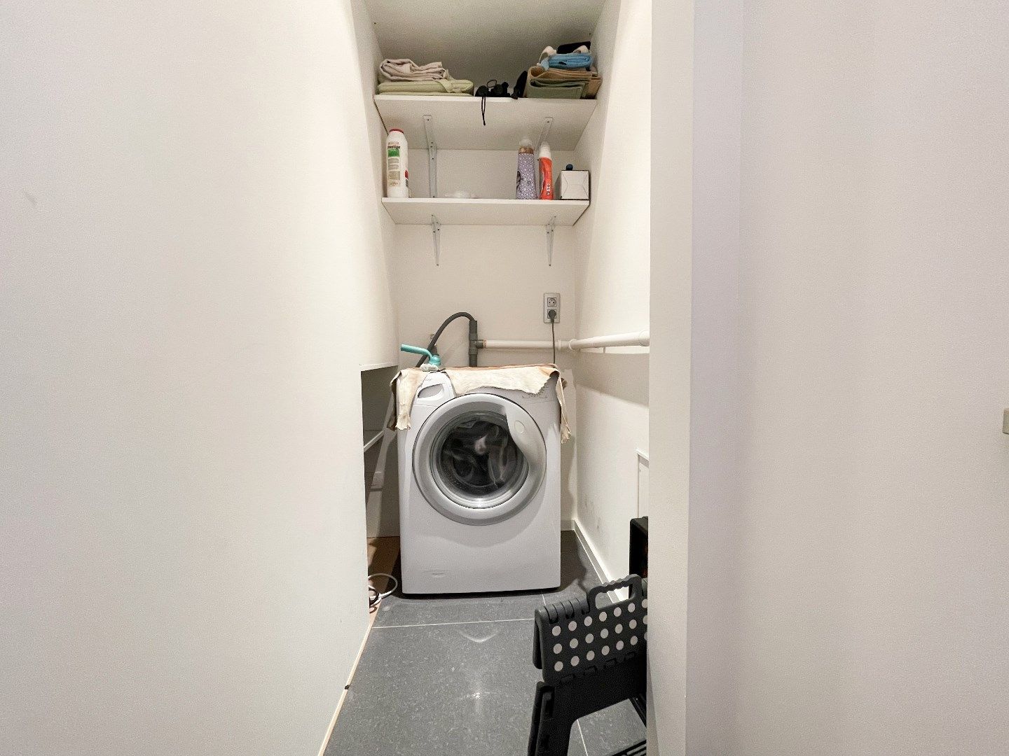 Zeer goed gelegen penthouse met zonneterrassen vlakbij de winkels van de Dumortierlaan en de Lippenslaan. Mogelijkheid tot aankoop parking. foto 19