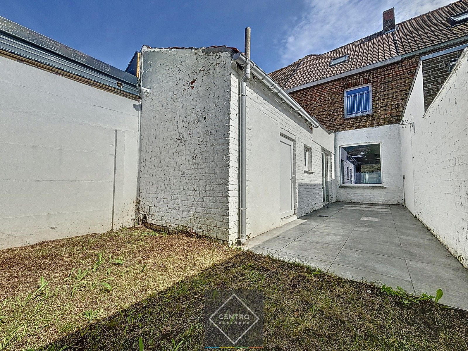 Gerenoveerde woning met 4 slpks en stadstuin! foto {{pictureIndex}}