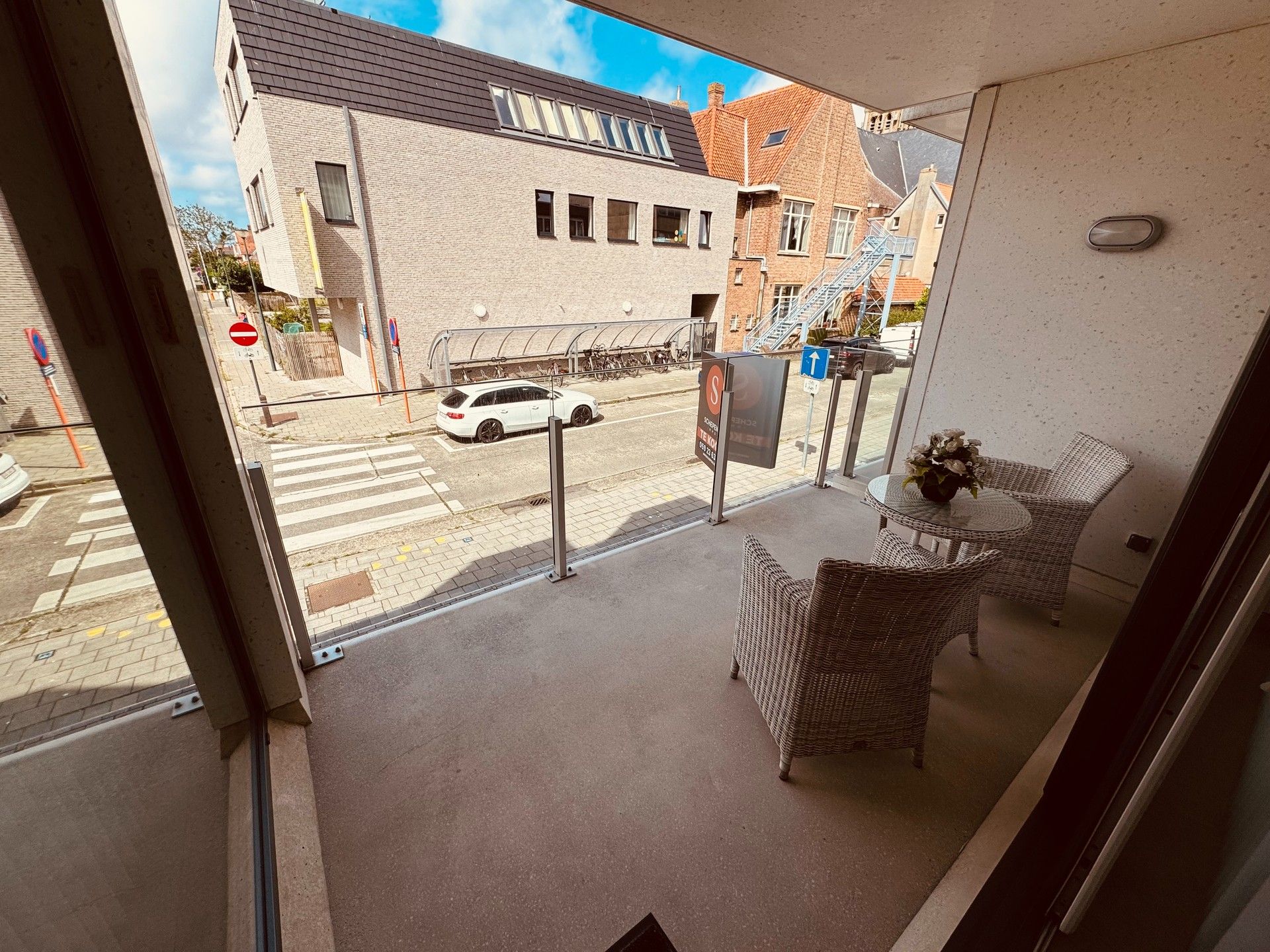 Lichtrijk instapklaar appartement gelegen te Bredene. foto 15