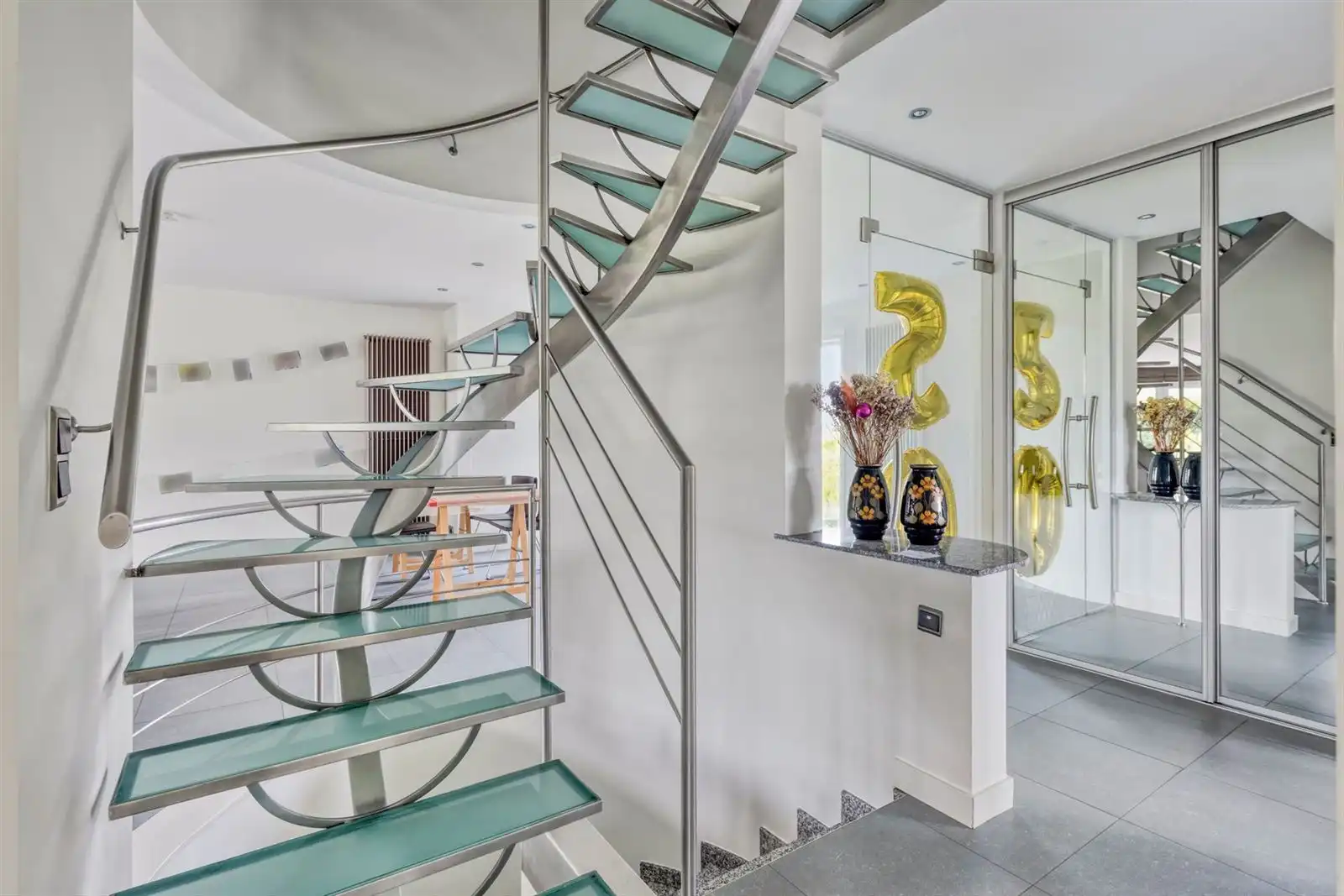 Ruime villa te huur op rustige locatie foto 14