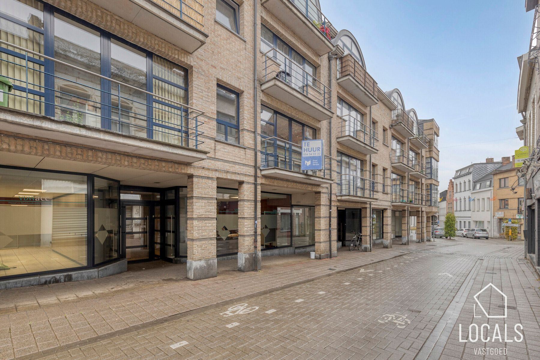 Appartement met staanplaats en 2 slaapkamers in het centrum foto 17