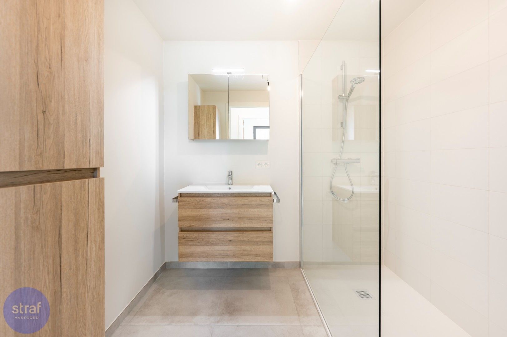 Gloednieuw tweeslaapkamerappartement met alleen maar groene vinkjes! foto 8