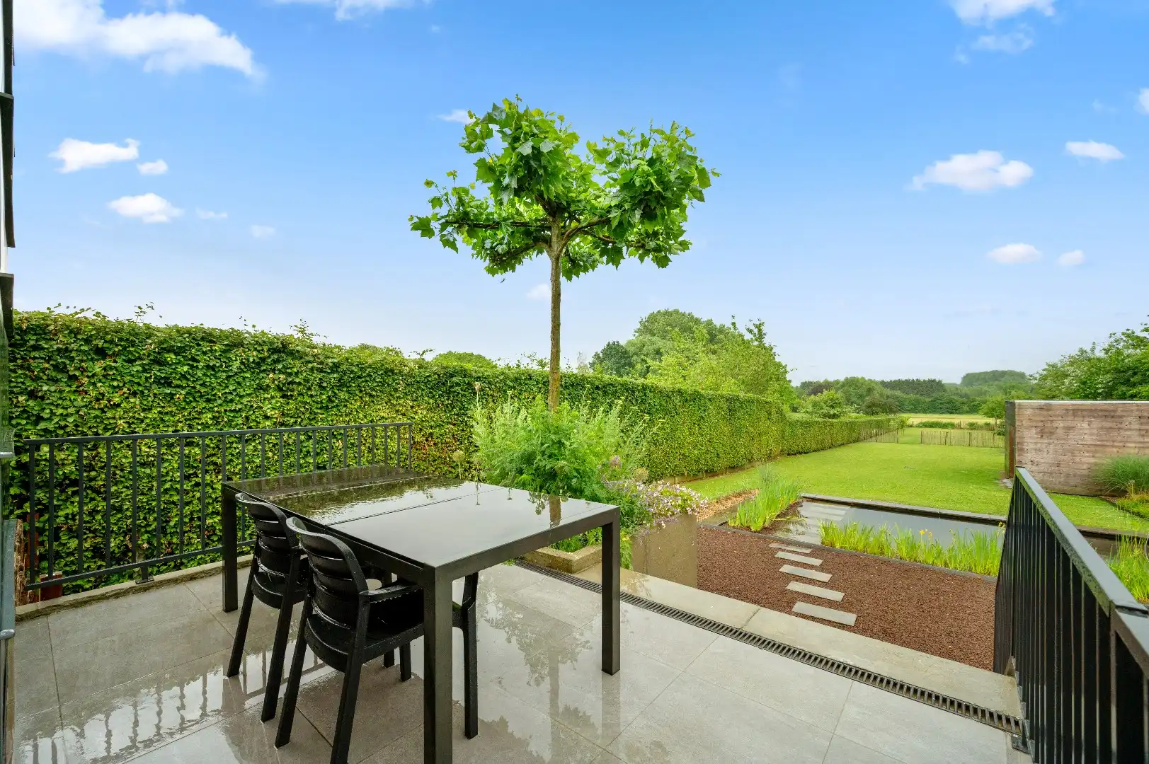 Moderne open bebouwing met prachtige tuin met zwemvijver gelegen in het rustige Eliksem (Landen) foto 3