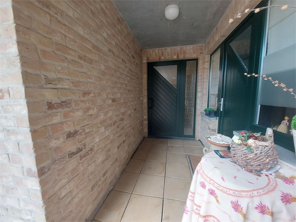 Ruim en lichtrijk app. met 2 slpks + garage mogelijk foto 13