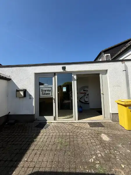 Toplocatie langs de E313: karaktervol kantoor- en opslagcomplex foto 11