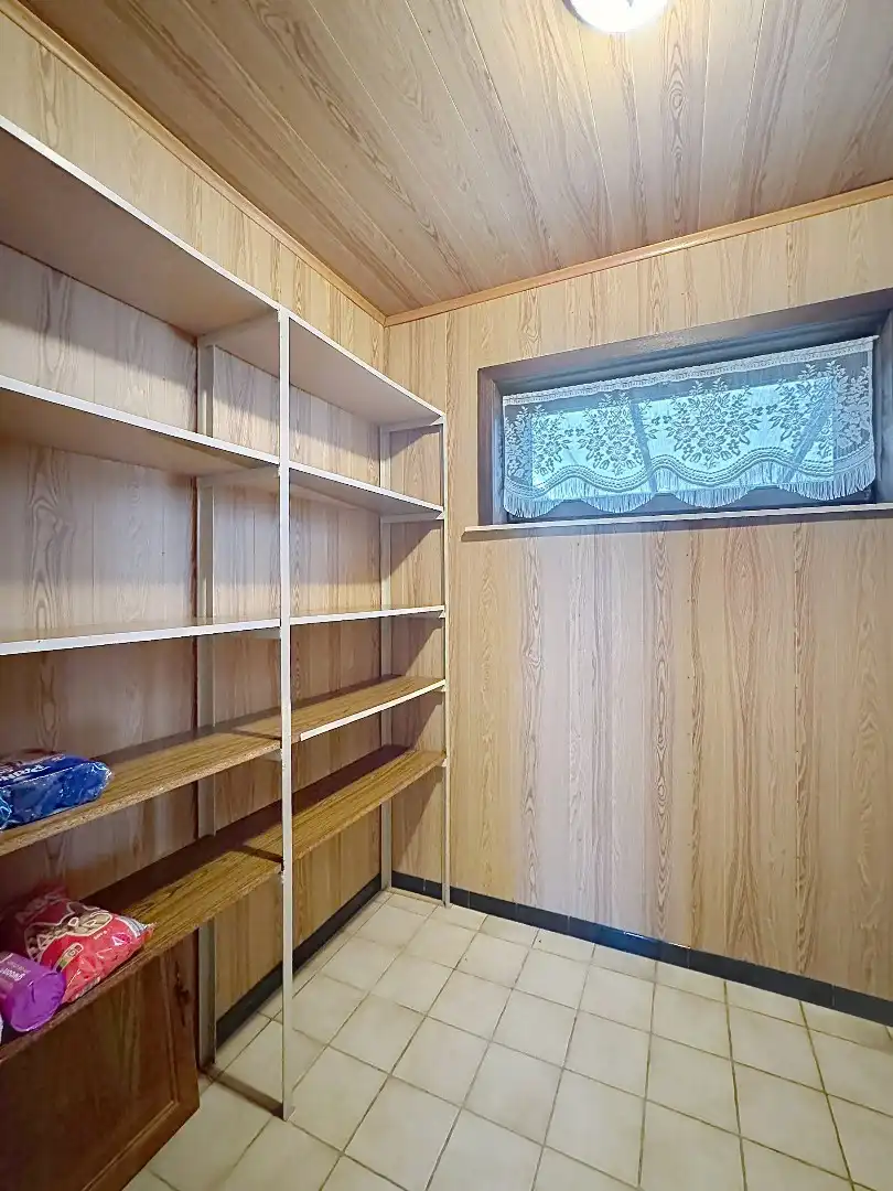 Alleenstaande woning met loods te Zerkegem  foto 10