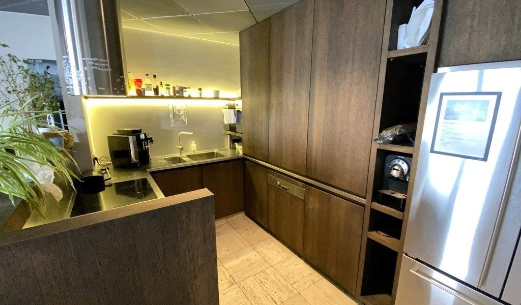 Ingedeeld kantoor te huur vlakbij het station Gent-Dampoort foto 9