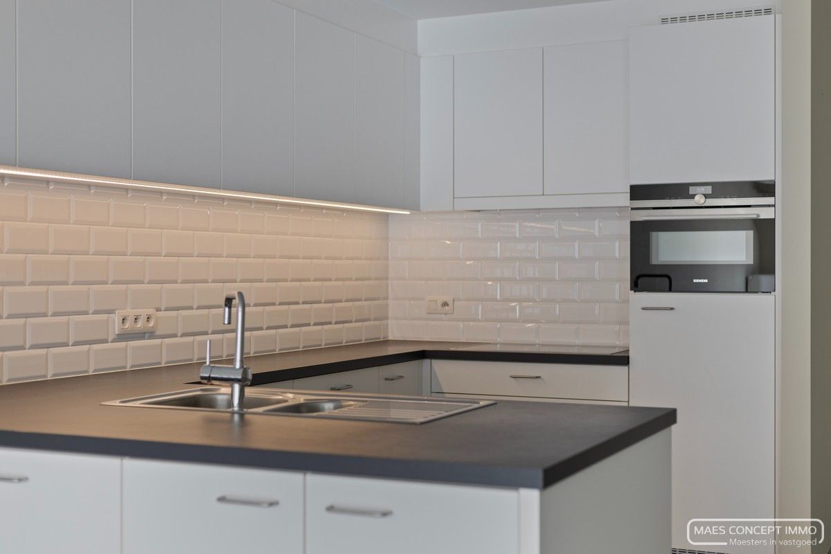 Ruim gelijkvloers 2-slaapkamerappartement in Jabbeke foto 5
