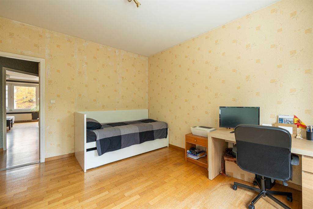 Ruime bel-etage met 3 slpk en gezellige tuin foto 9