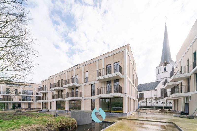 Green Square presenteert u 35 nieuwbouwappartementen en een winkelpand, letterlijk ónder de Kerktoren van Sleidinge. foto 3