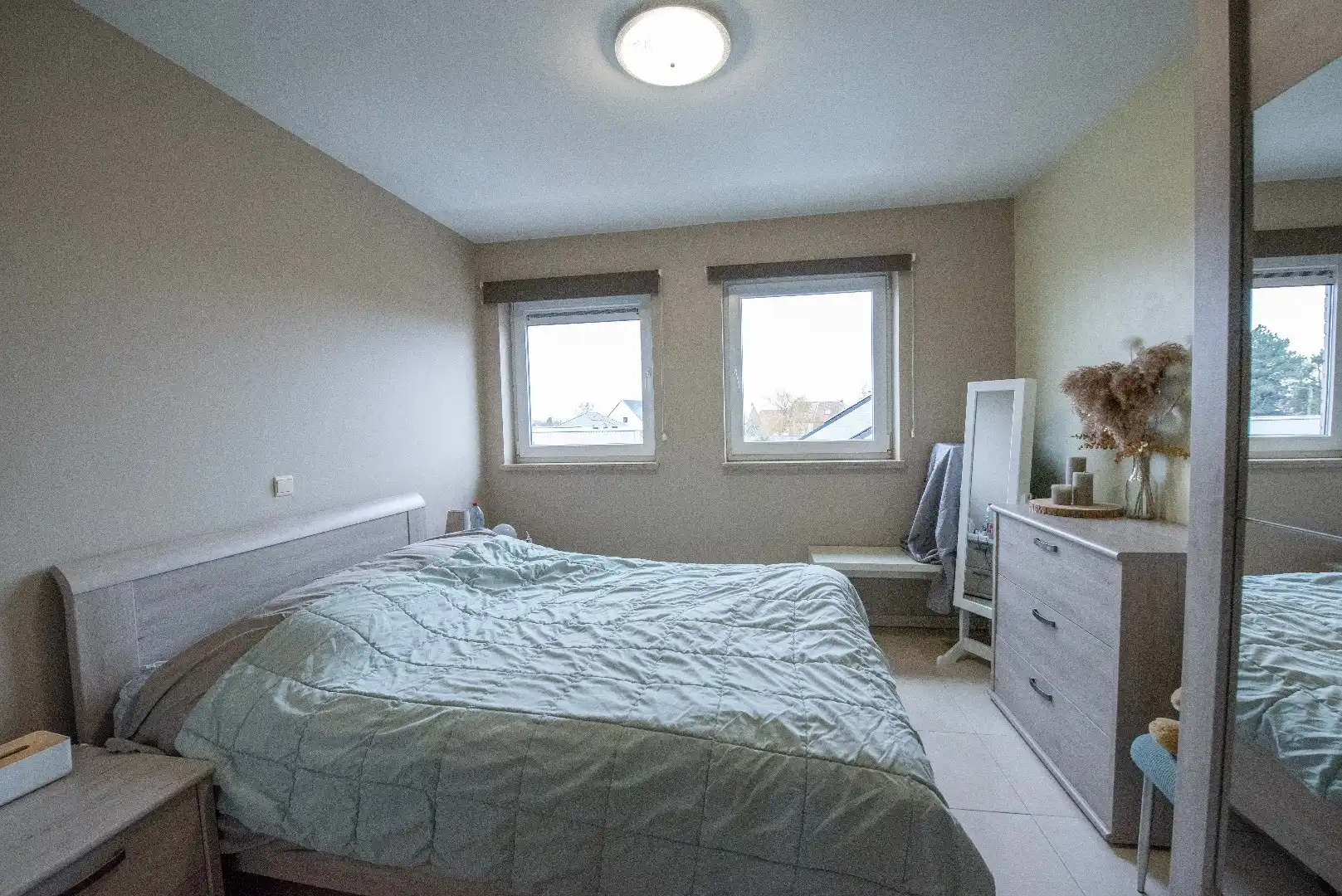 Instapklaar appartement met 2 slaapkamers te huur in Waregem foto 11