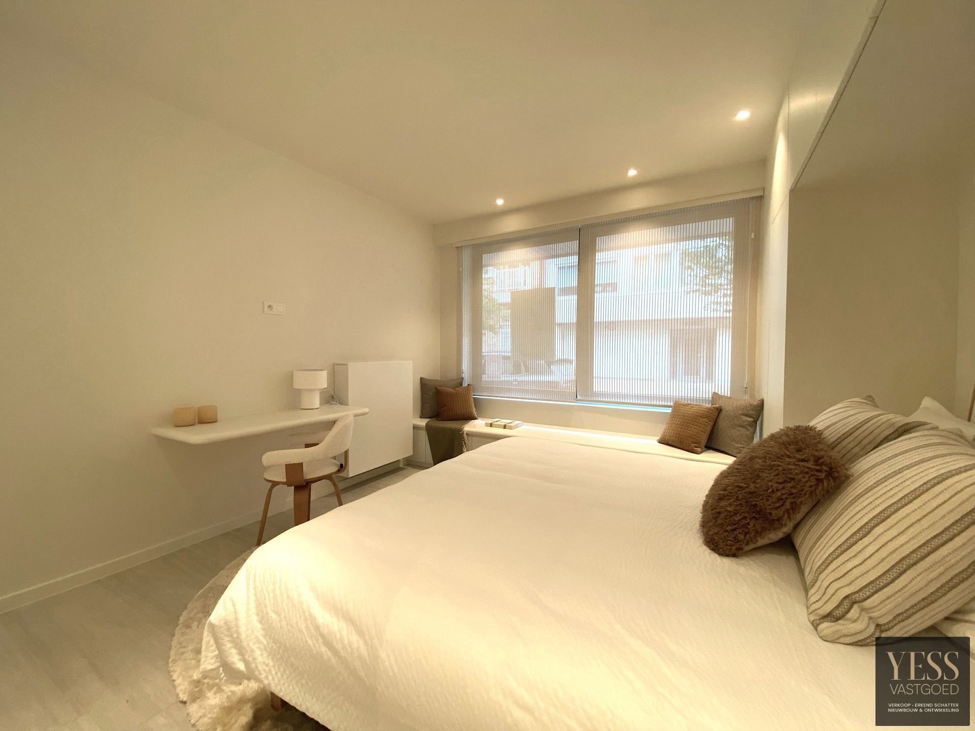 Exclusief gerenoveerd gelijkvloers appartement in Knokke! foto 16