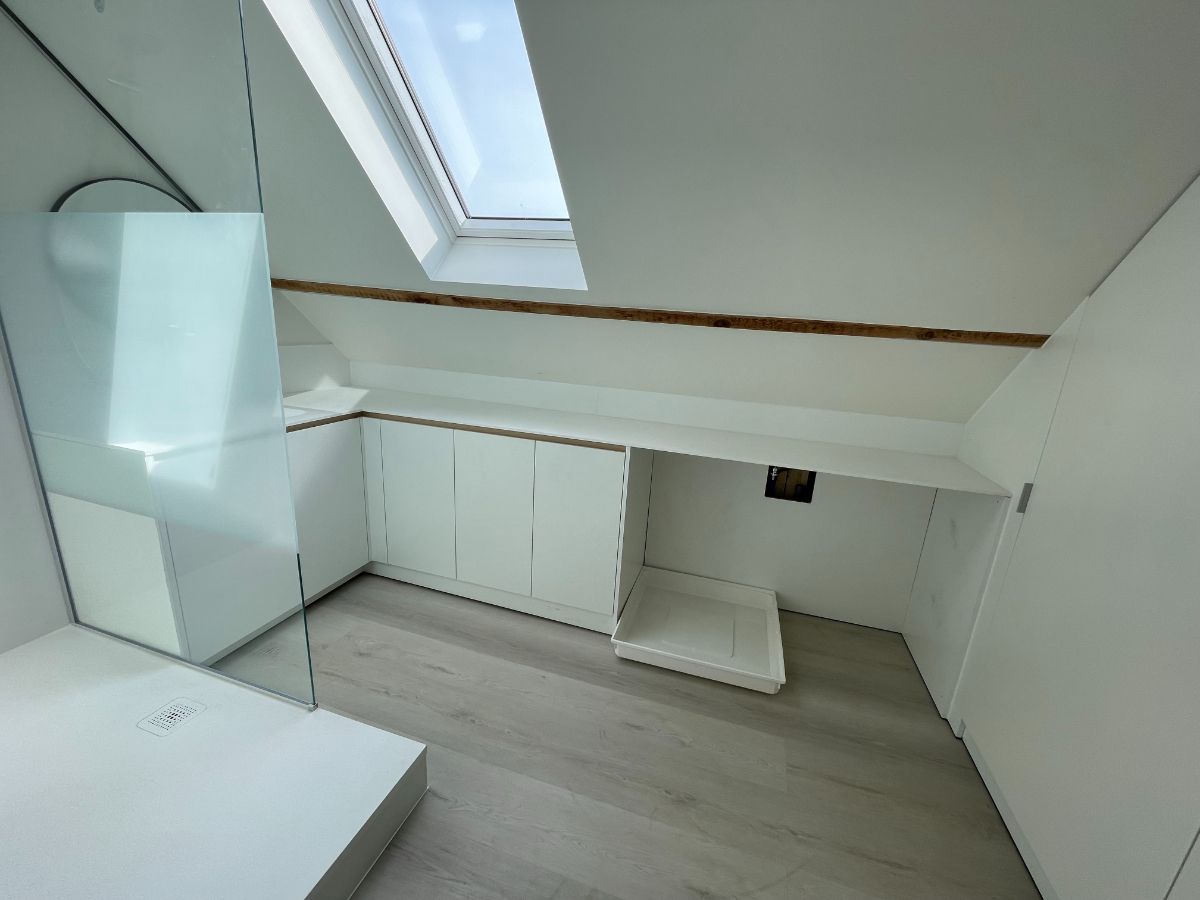 Exclusief één slaapkamer DAK-APPARTEMENT met ruim terras en openlucht autostandplaats foto 21